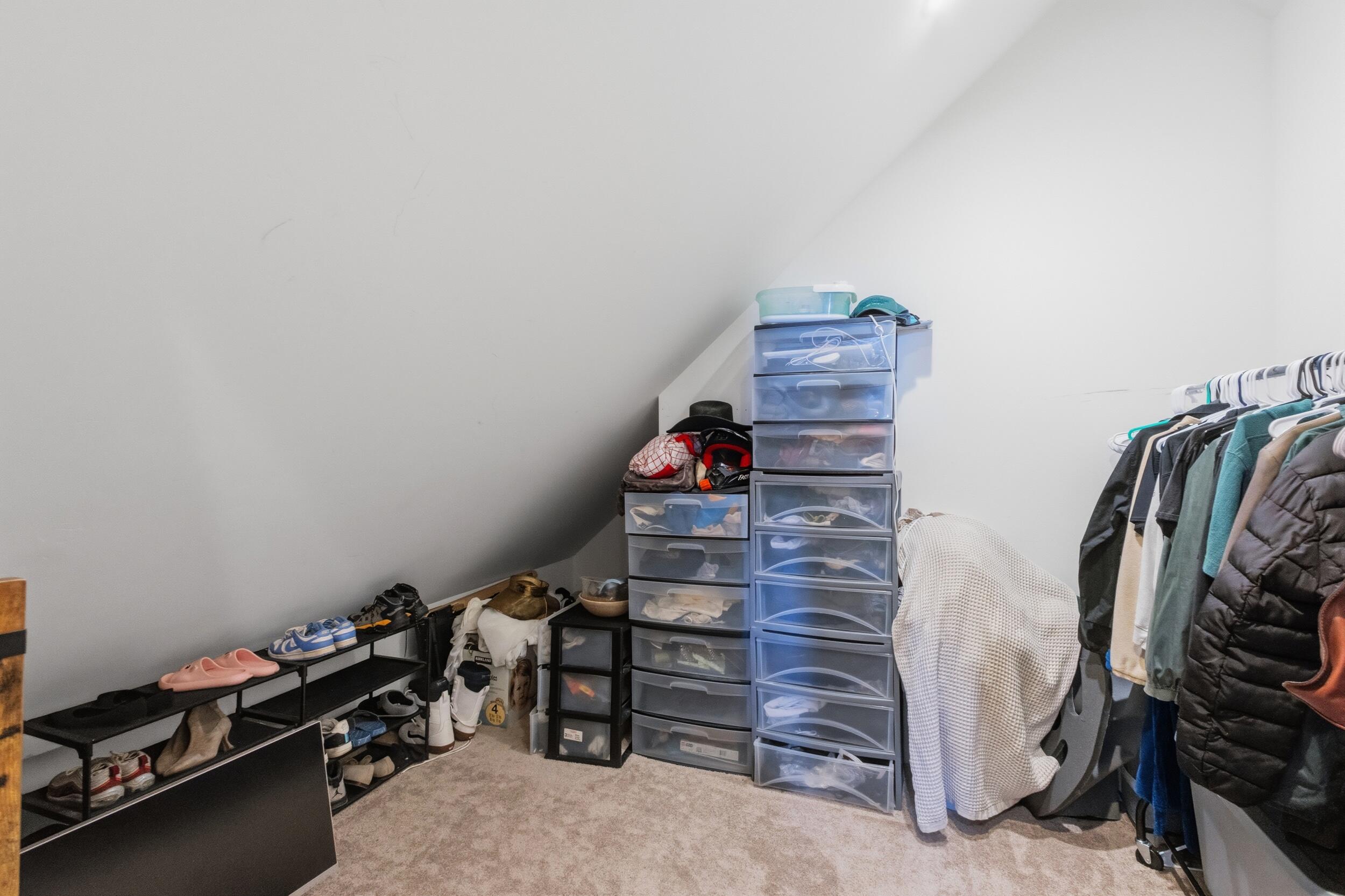 Photo 2 — 420 Bassett Boulevard