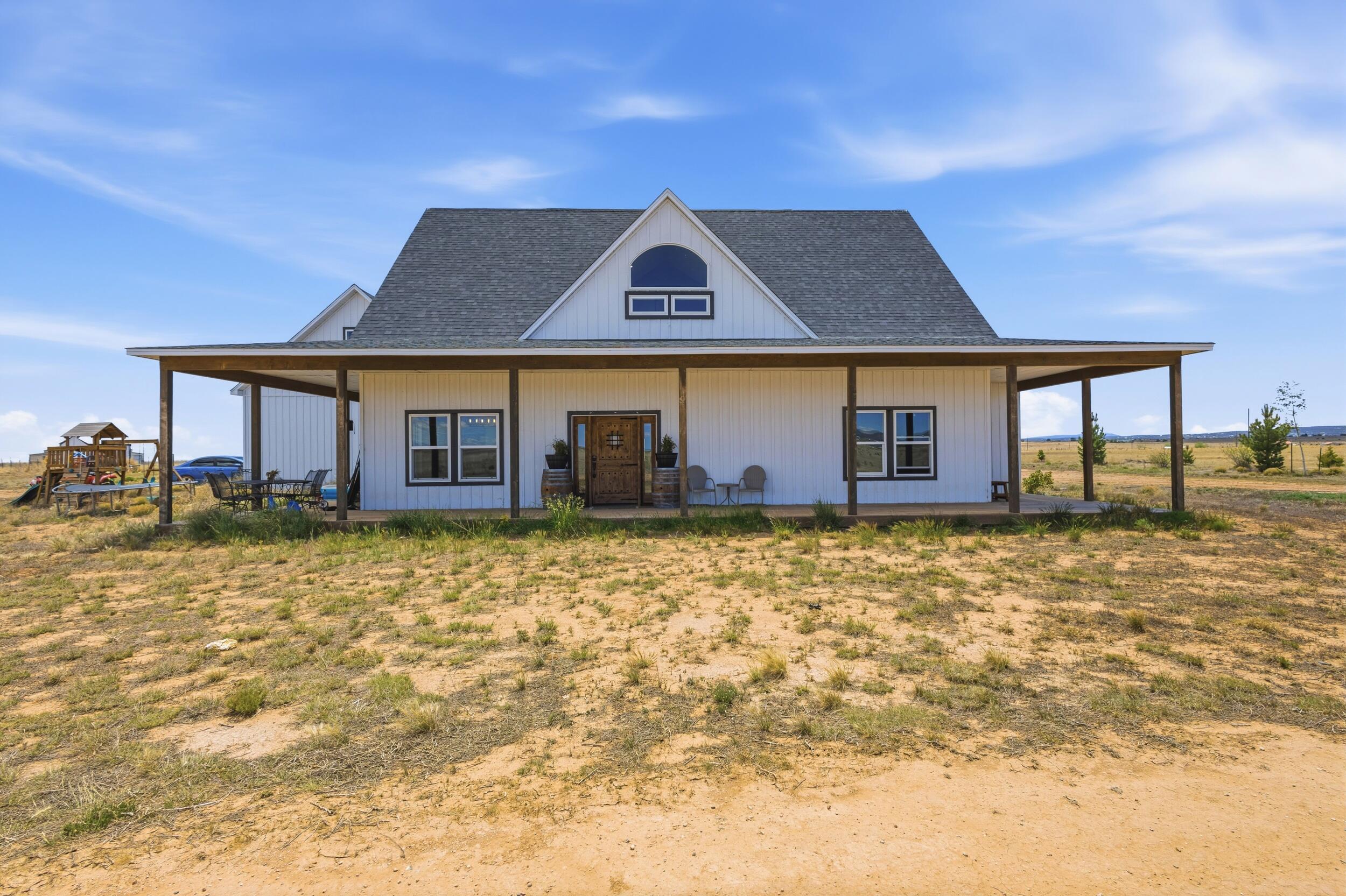 Photo 4 — 420 Bassett Boulevard