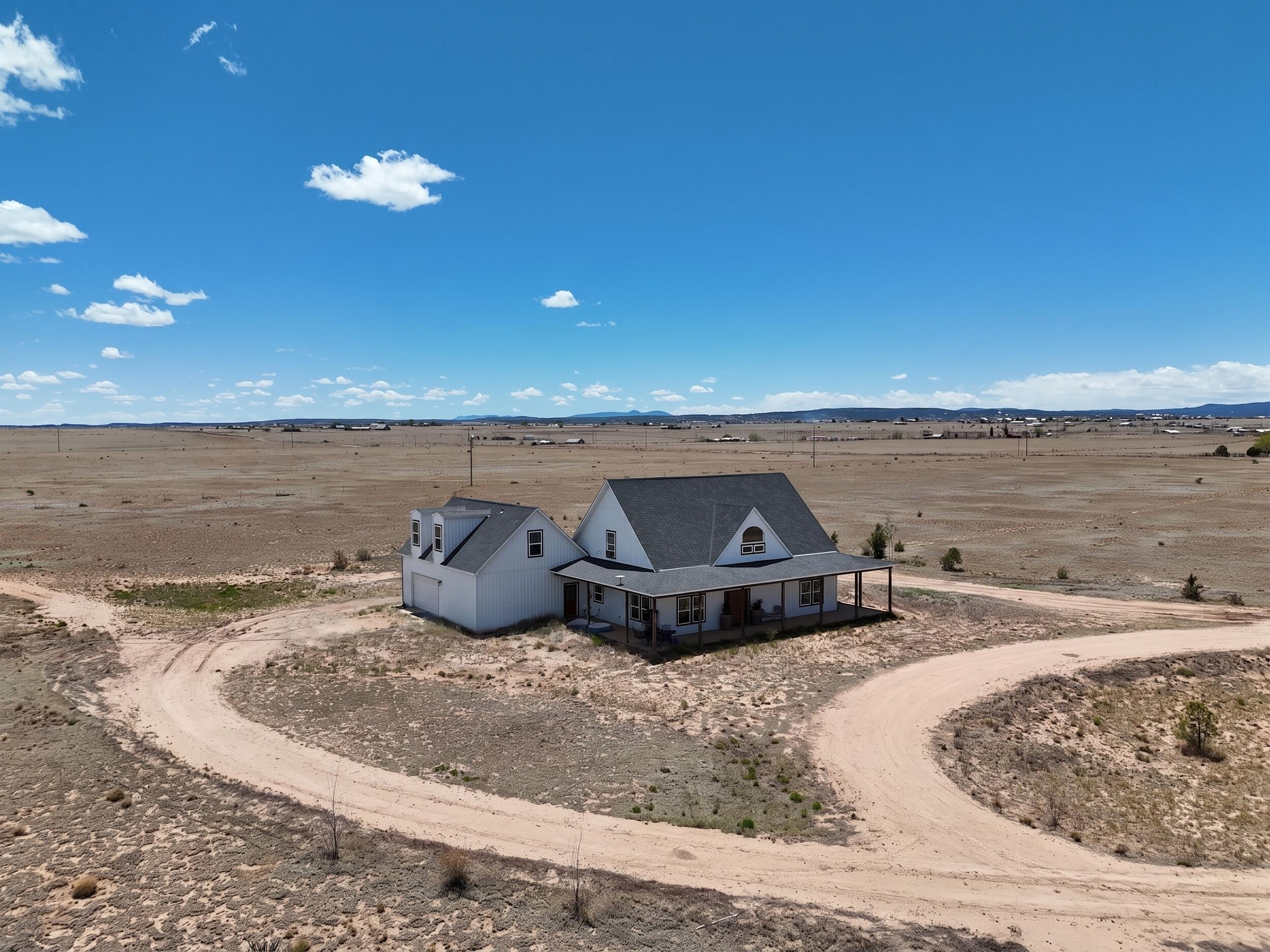 Photo 9 — 420 Bassett Boulevard
