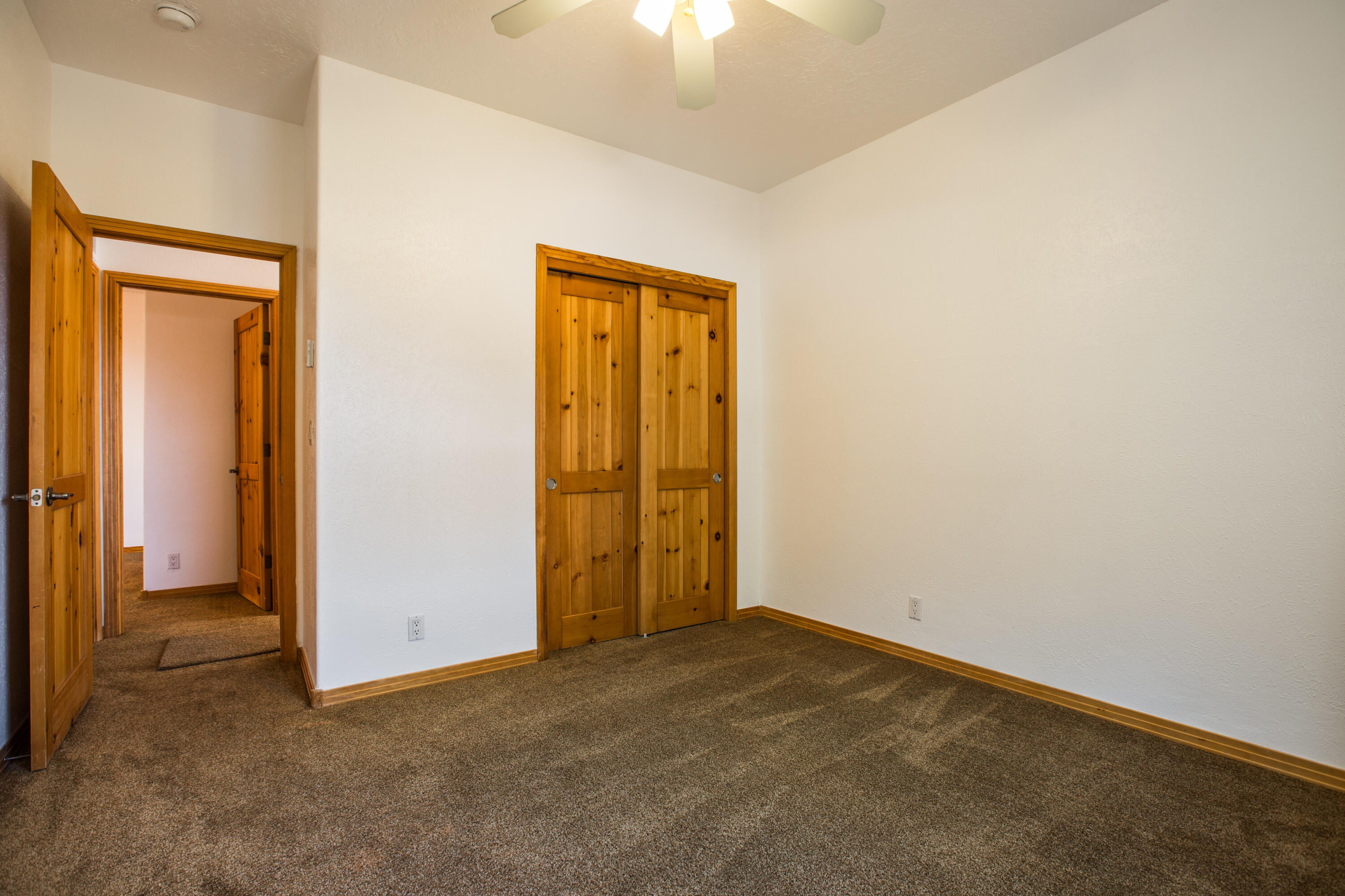 Photo 10 — 6628 High Ridge Place NE