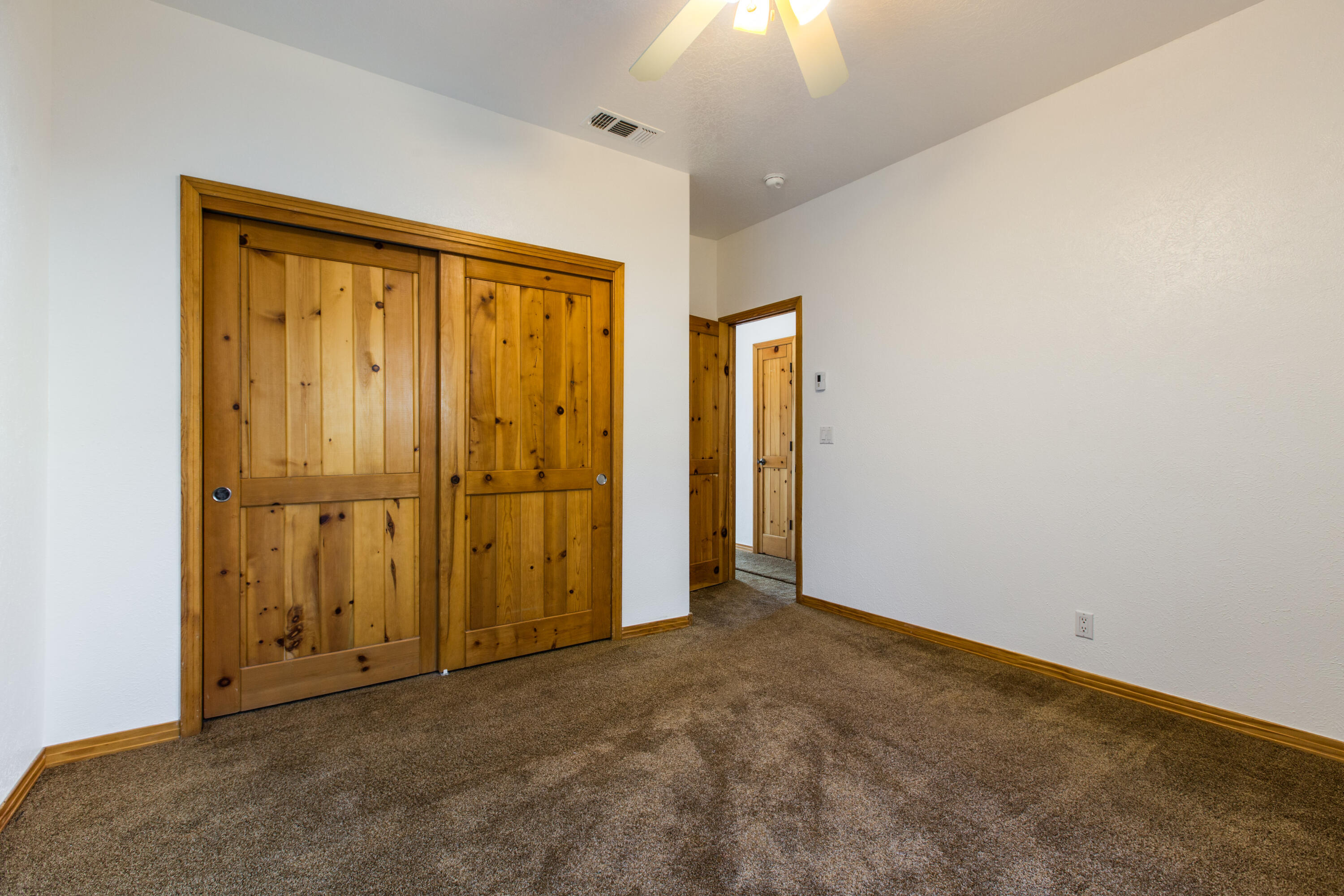 Photo 11 — 6628 High Ridge Place NE