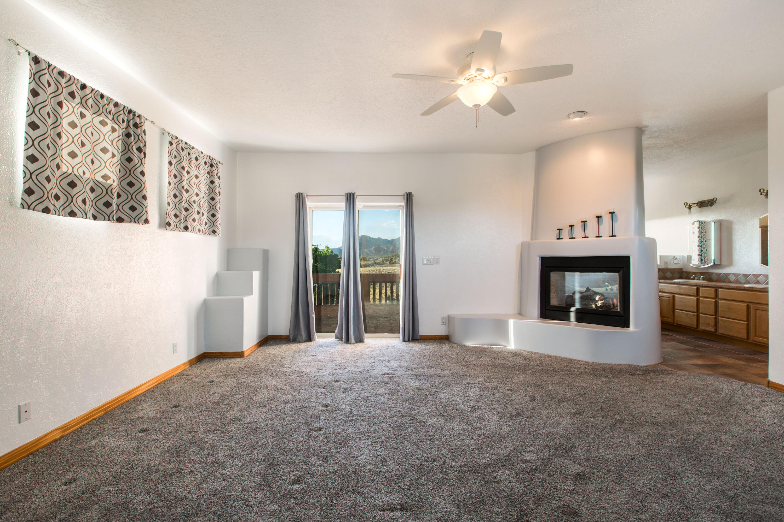 Photo 16 — 6628 High Ridge Place NE