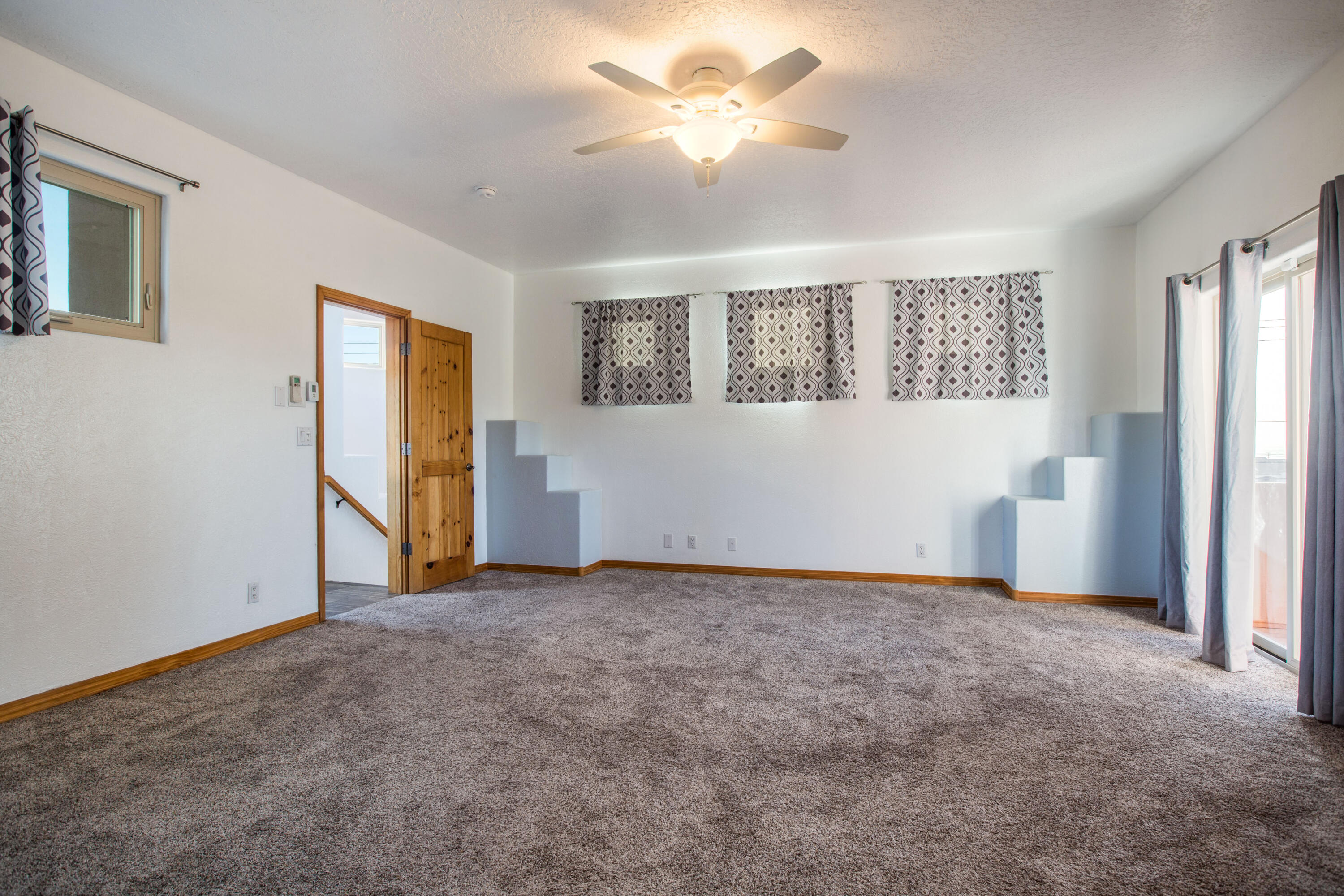 Photo 18 — 6628 High Ridge Place NE