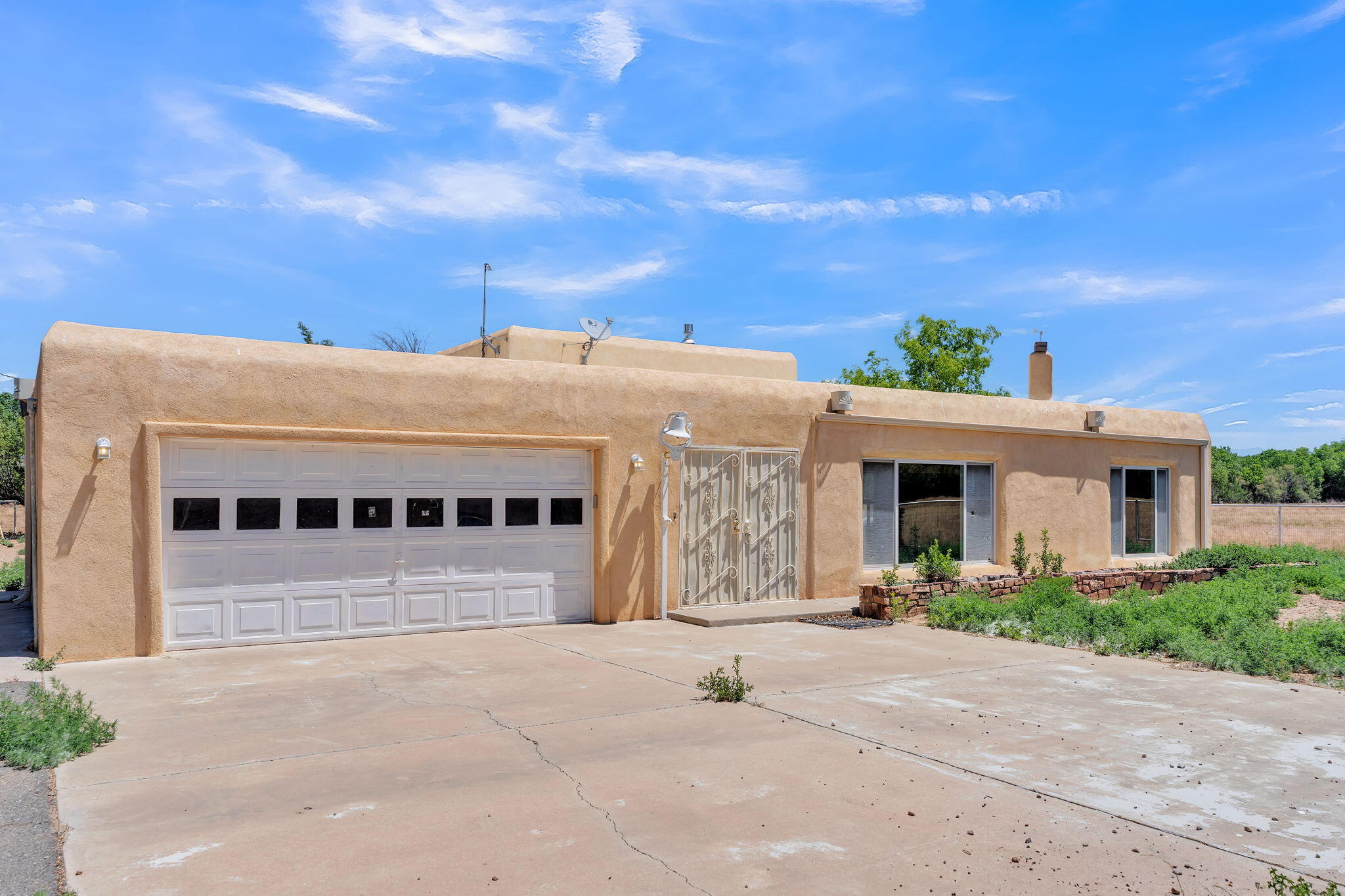 22 Paizalas Drive, Bosque, NM 87006