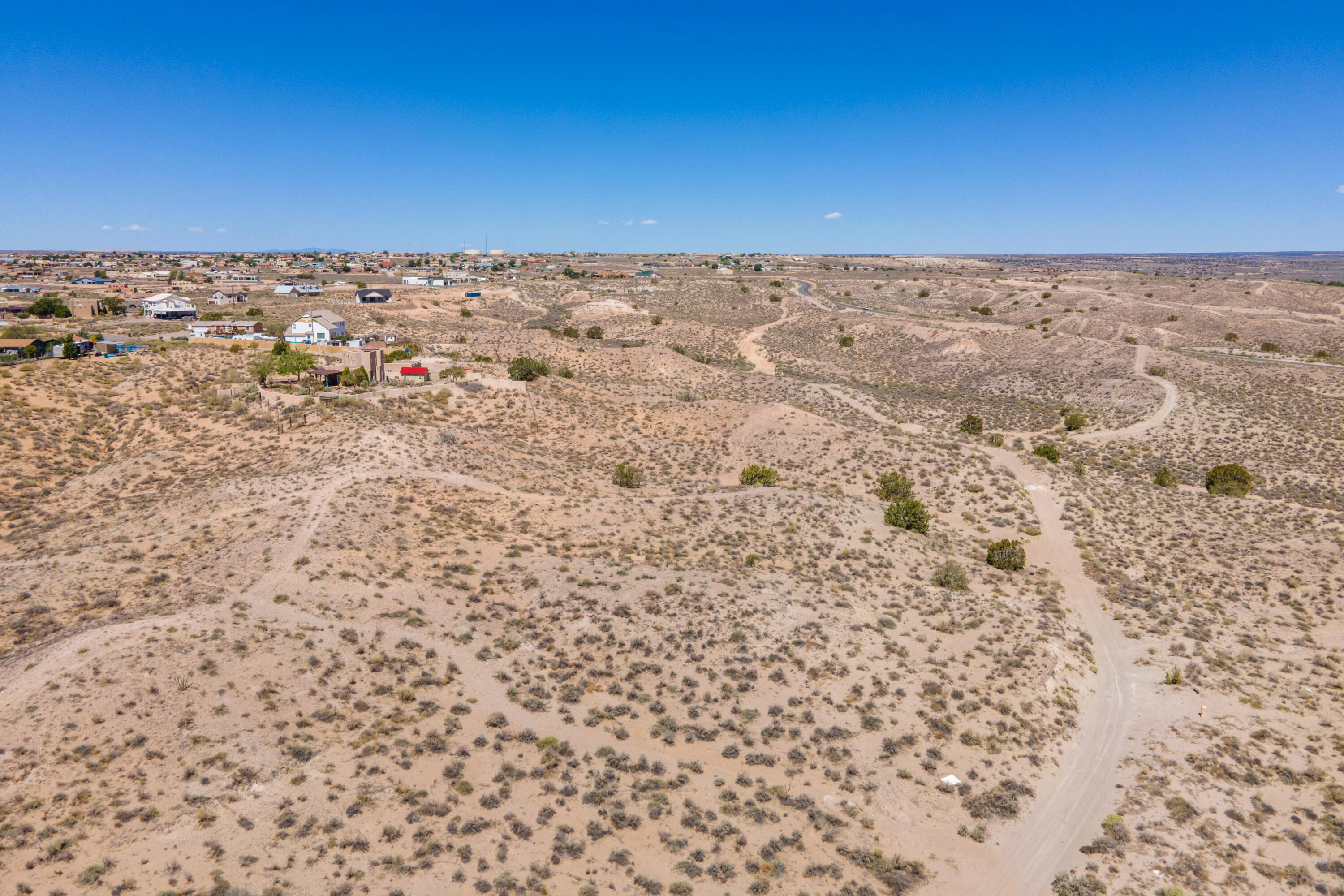 Photo 4 — 803 Acebo Road NE