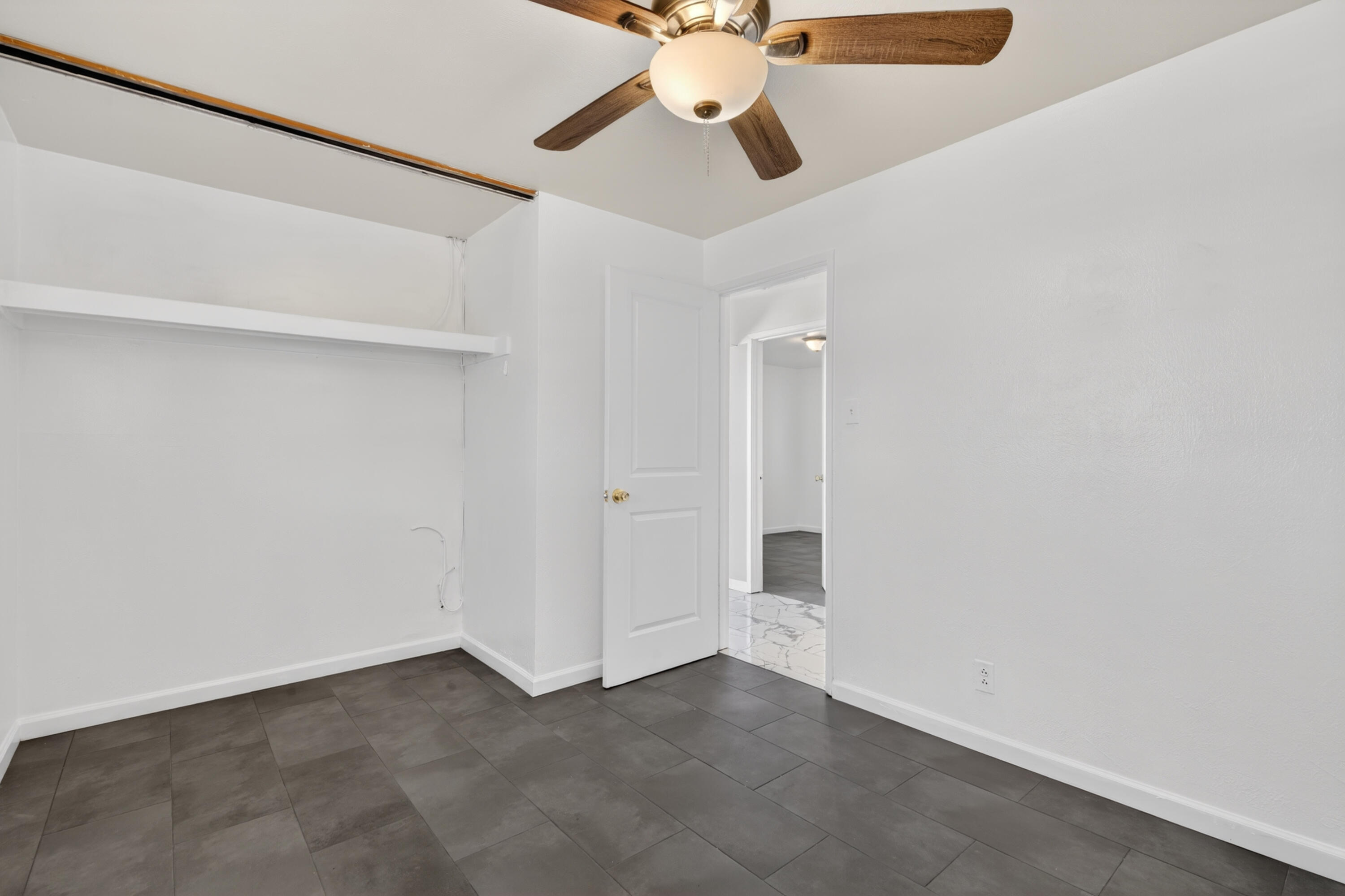 Photo 13 — 2305 Stevens Drive NE