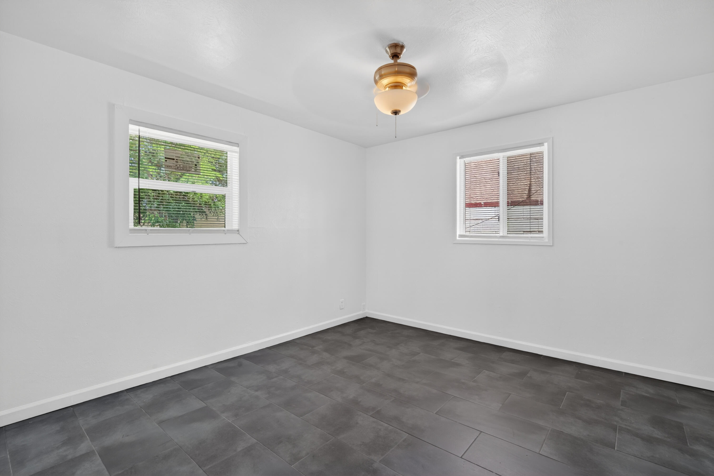 Photo 9 — 2305 Stevens Drive NE