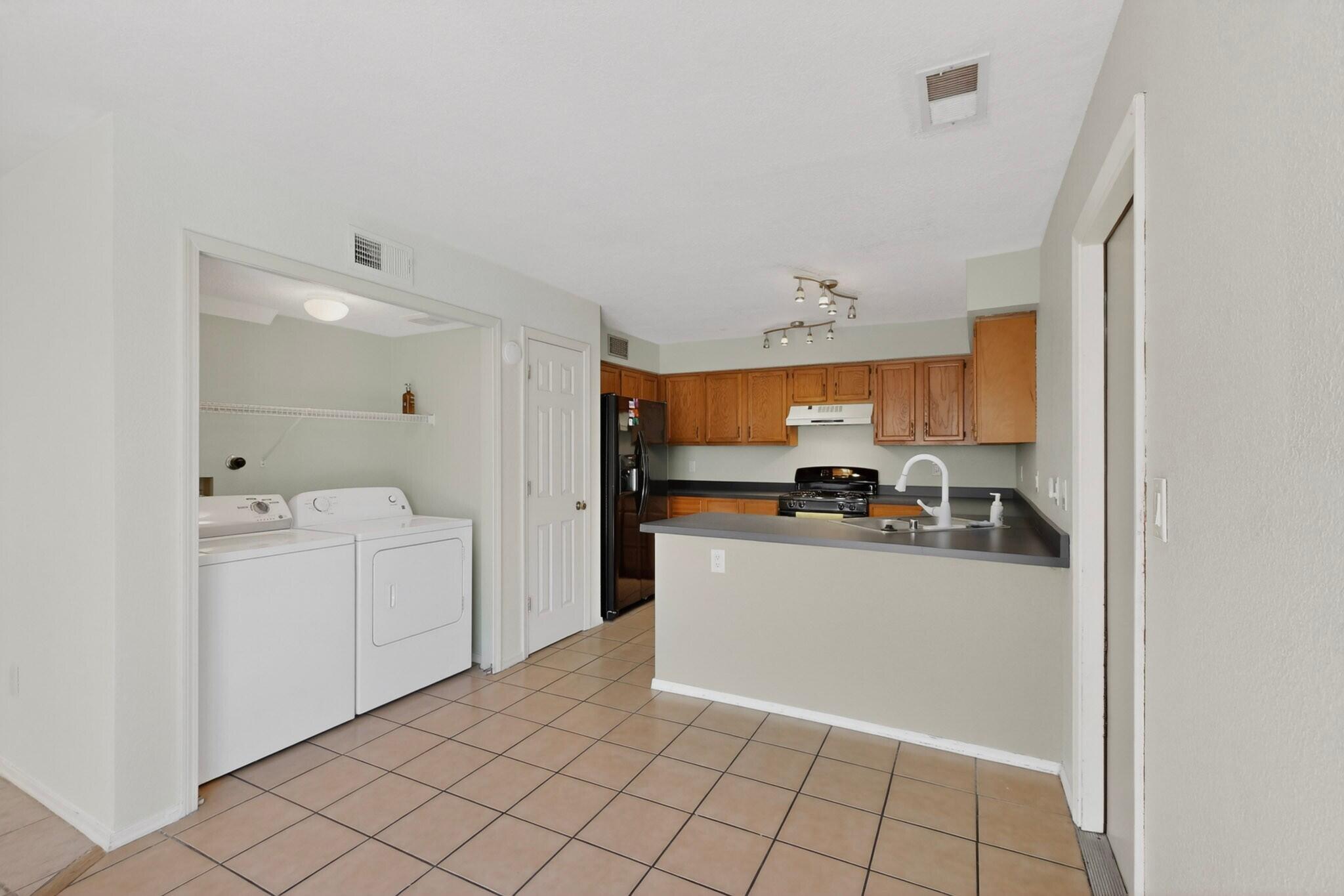 Photo 20 — 7709 Pinewood Drive NW