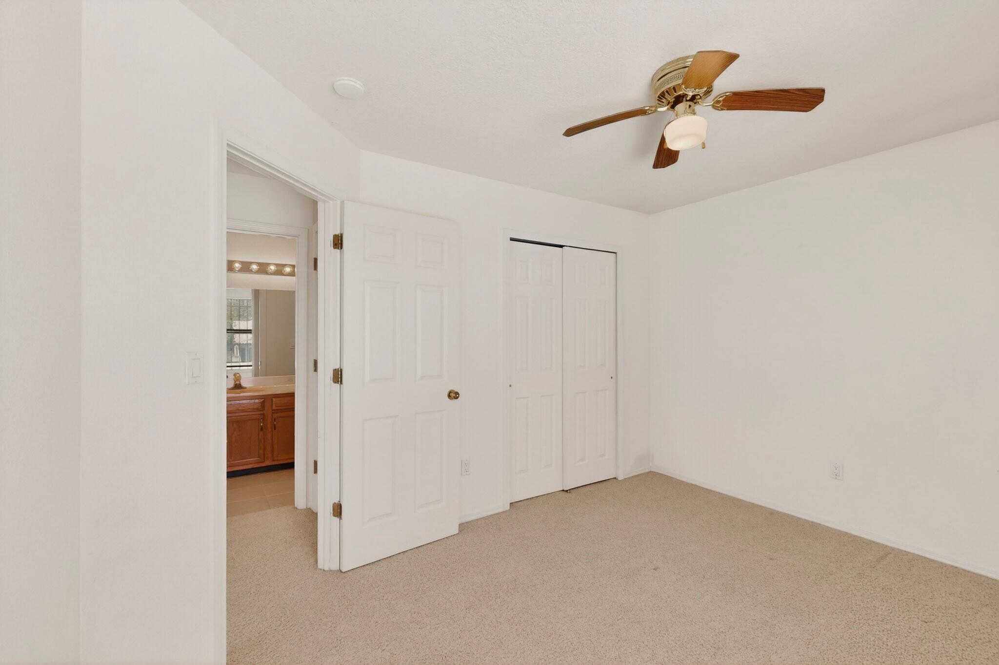 Photo 4 — 7709 Pinewood Drive NW