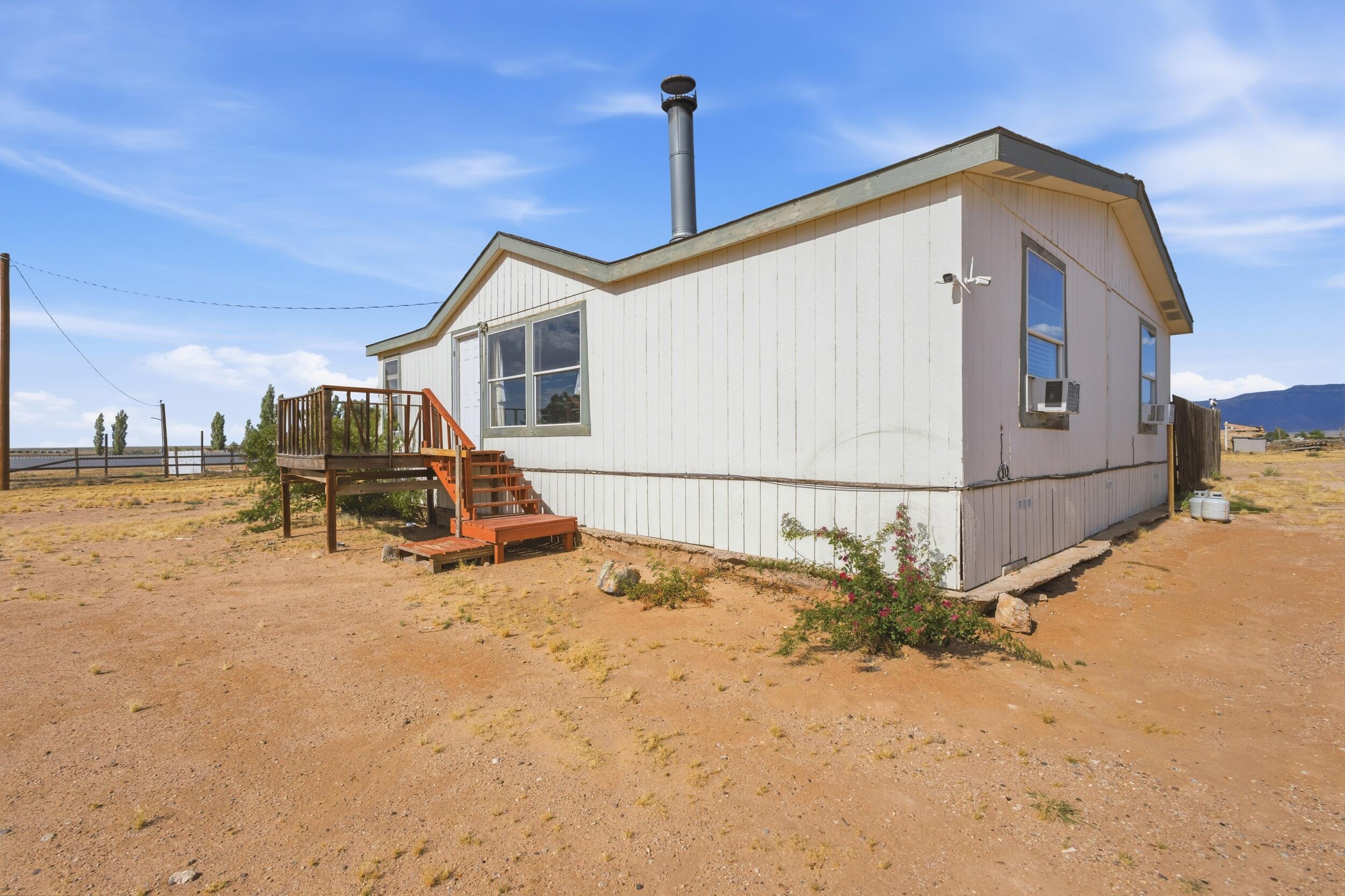 8 Lavanda Lane, Los Lunas, NM 87031