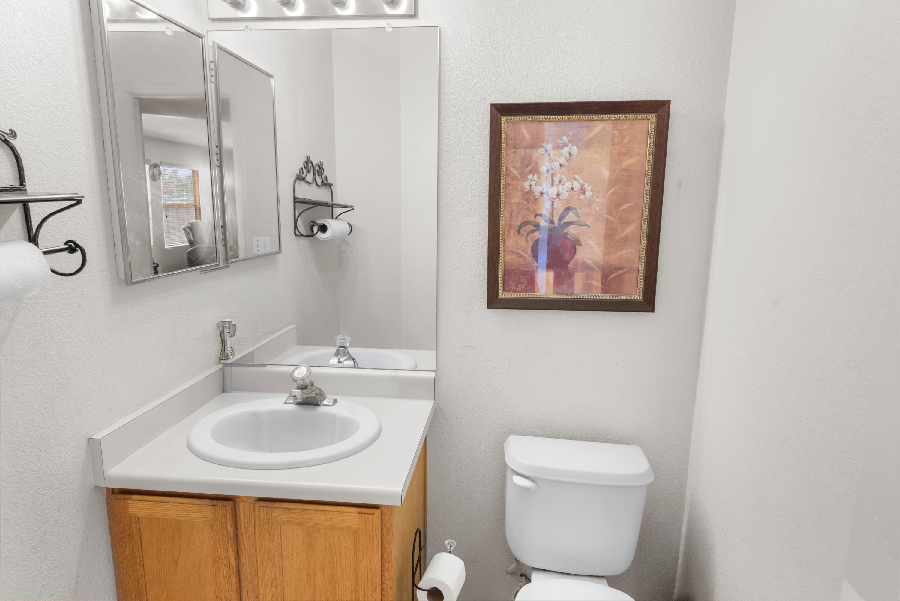 Photo 13 — 1420 Summerfield Place SW