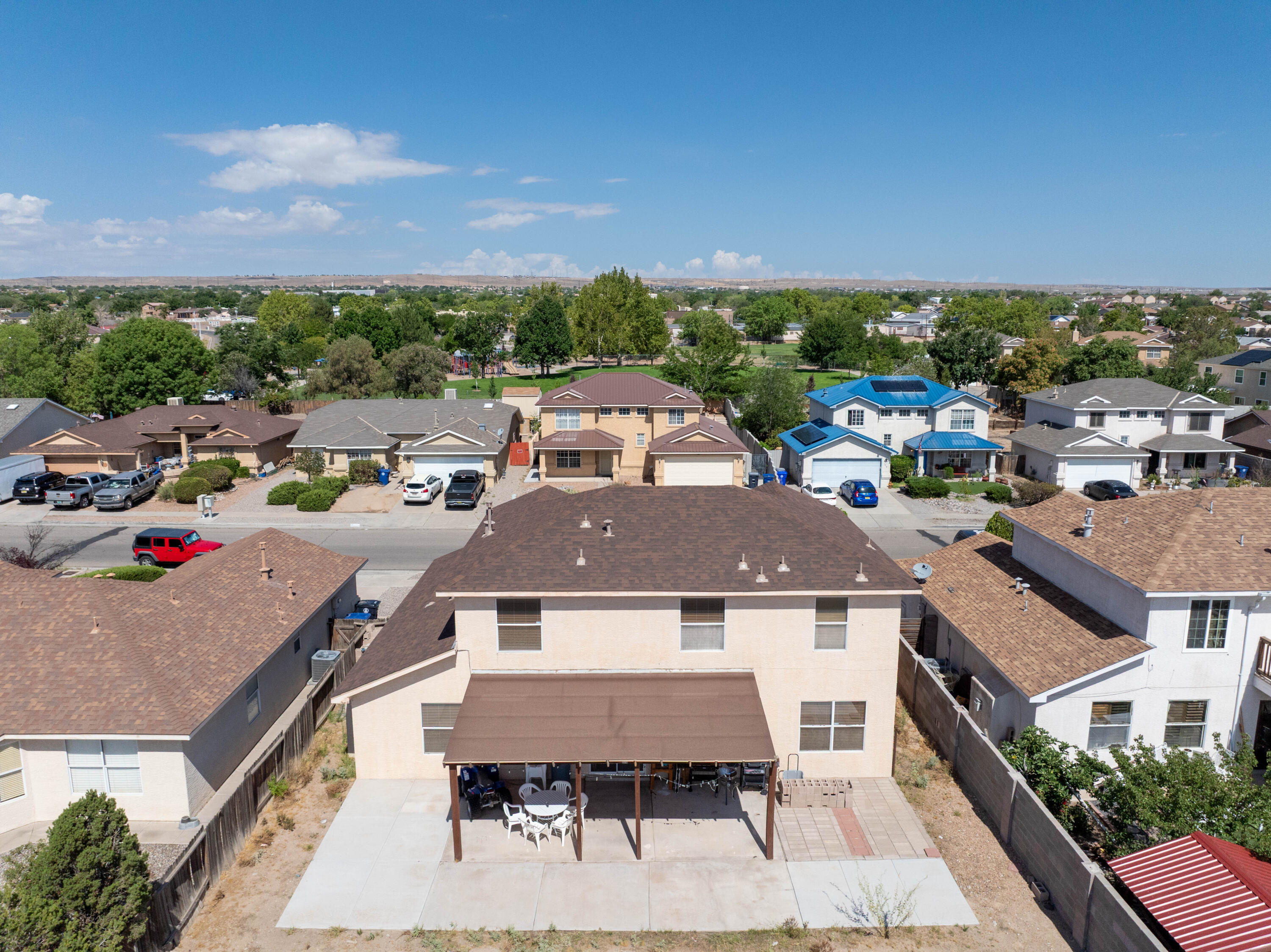 Photo 7 — 1420 Summerfield Place SW