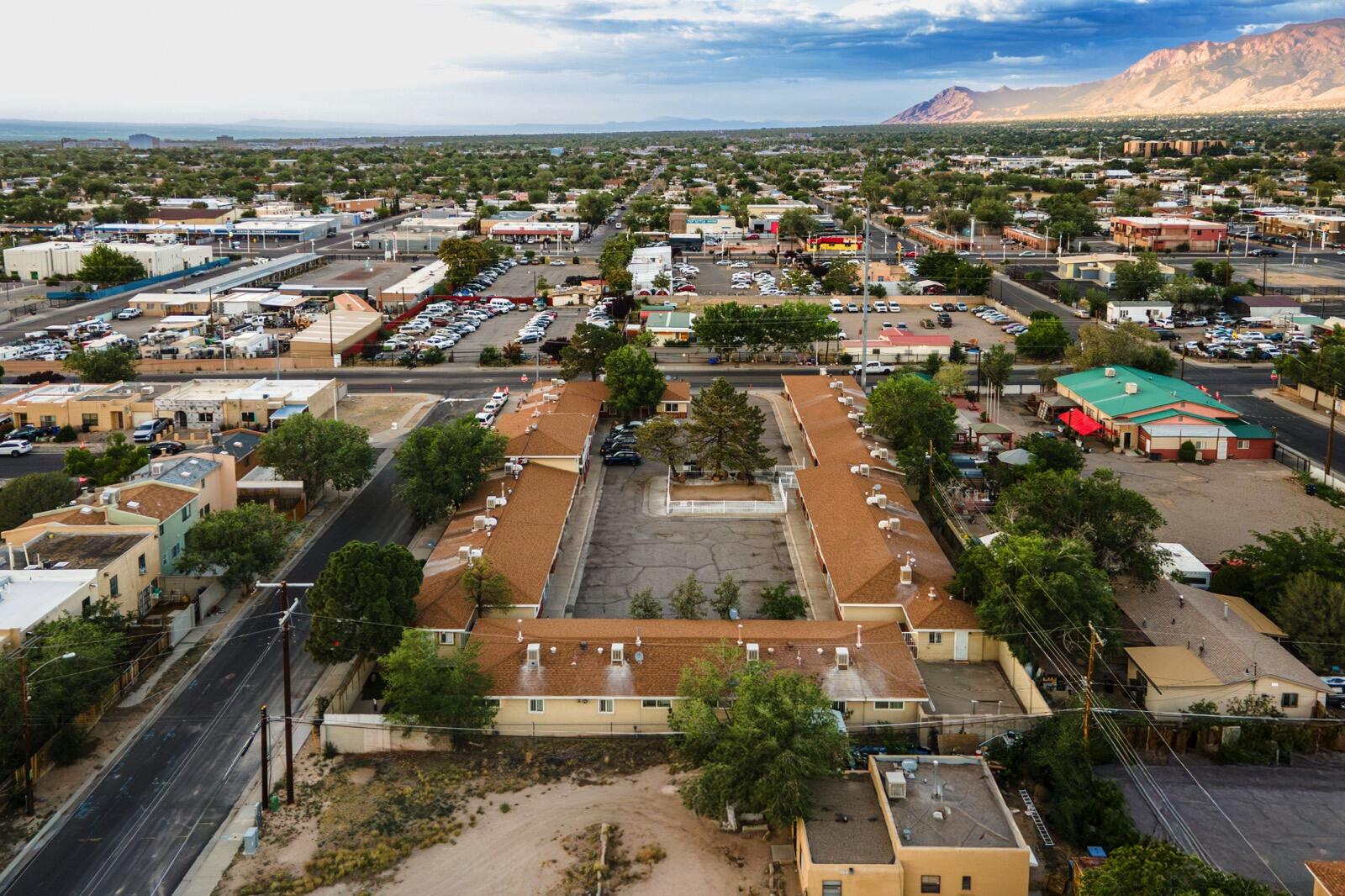 8600 Zuni Road SE, Albuquerque, NM 87108