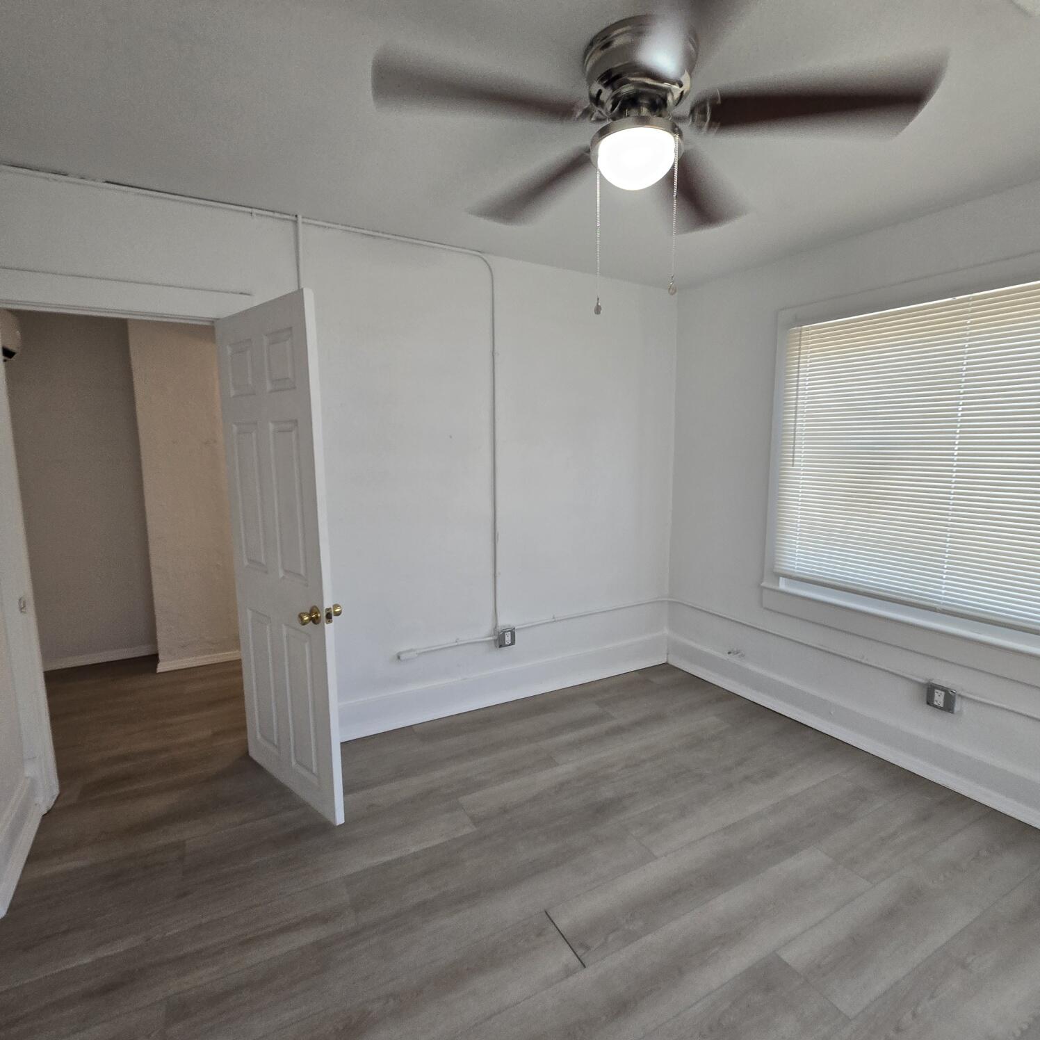 Photo 11 — 110 Mesa Street SE