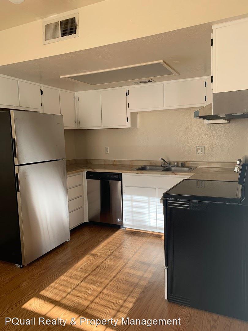 Photo 5 — 1011 Meadowlark Court SE 4