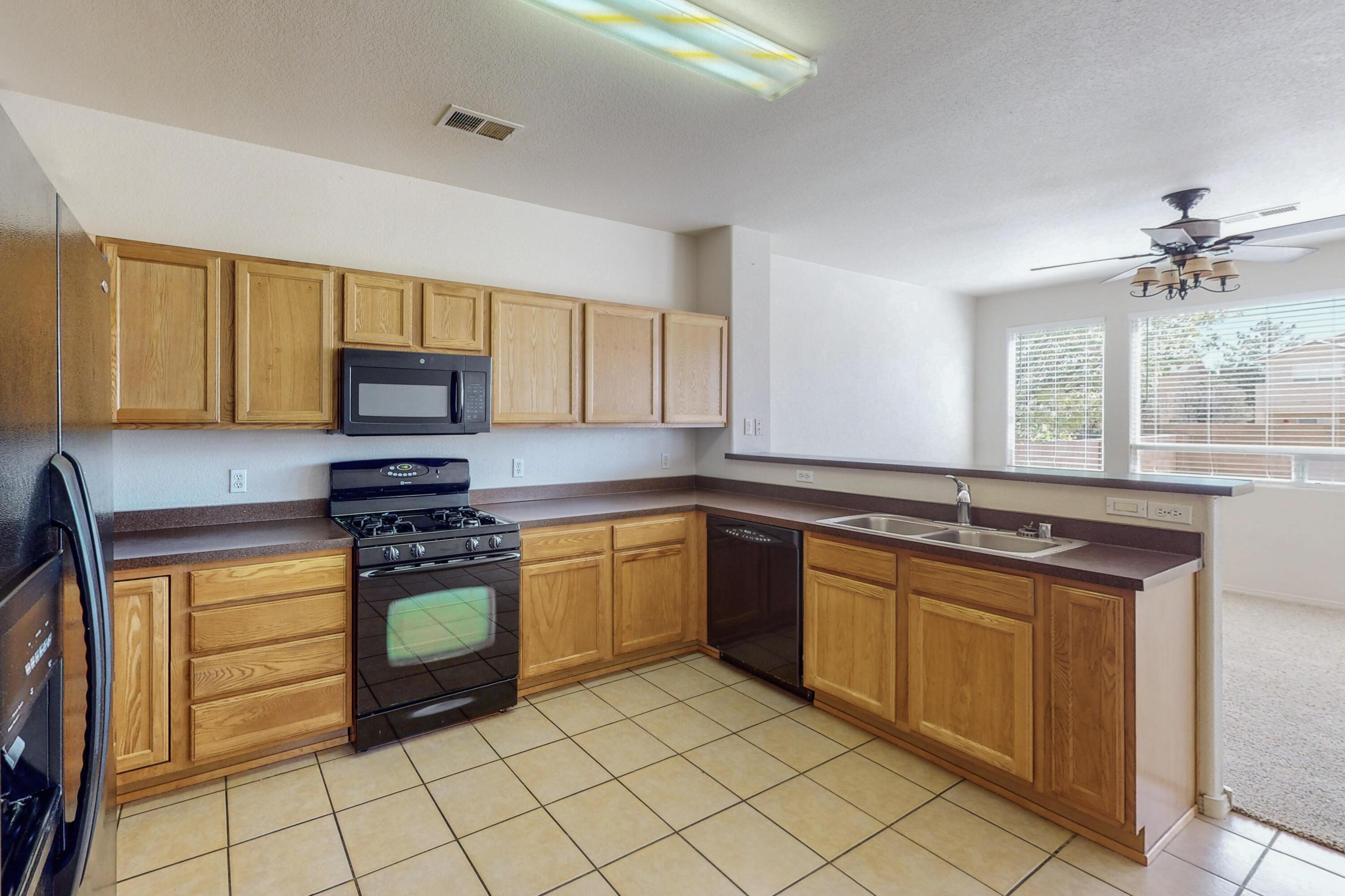 Photo 12 — 6512 Los Pueblos Place NW