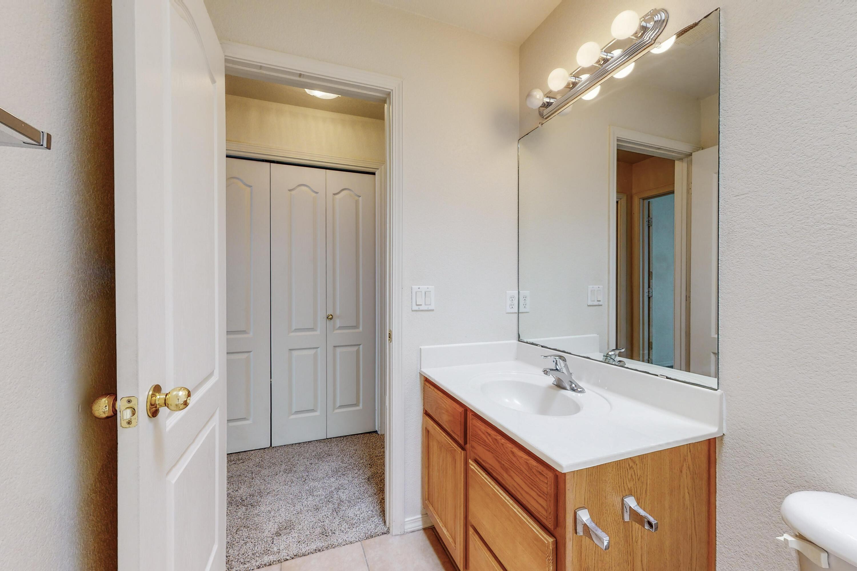 Photo 17 — 6512 Los Pueblos Place NW