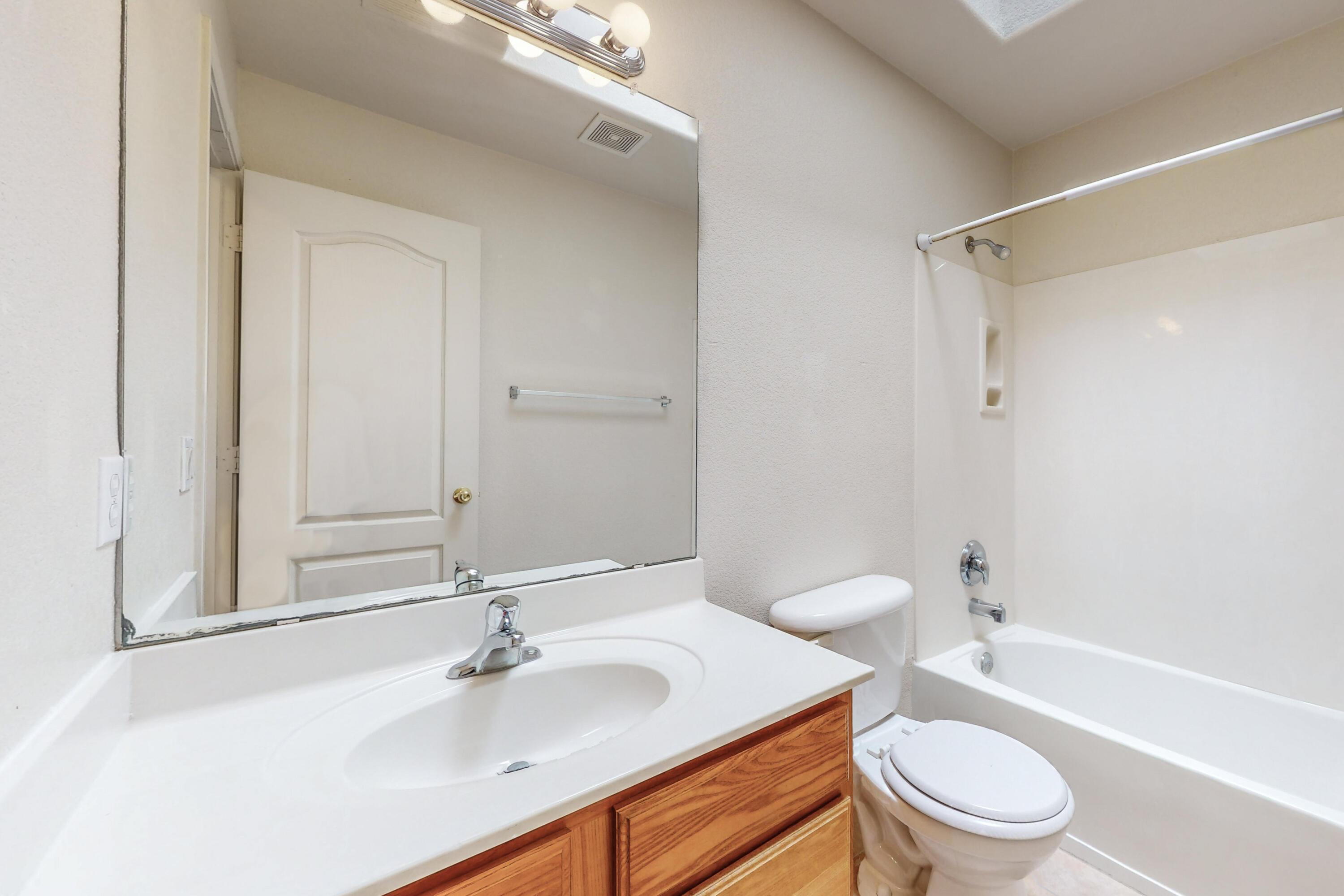 Photo 18 — 6512 Los Pueblos Place NW