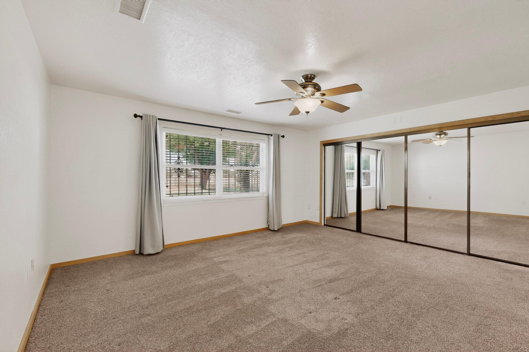Photo 10 — 3601 Sunstar Lp Loop SW