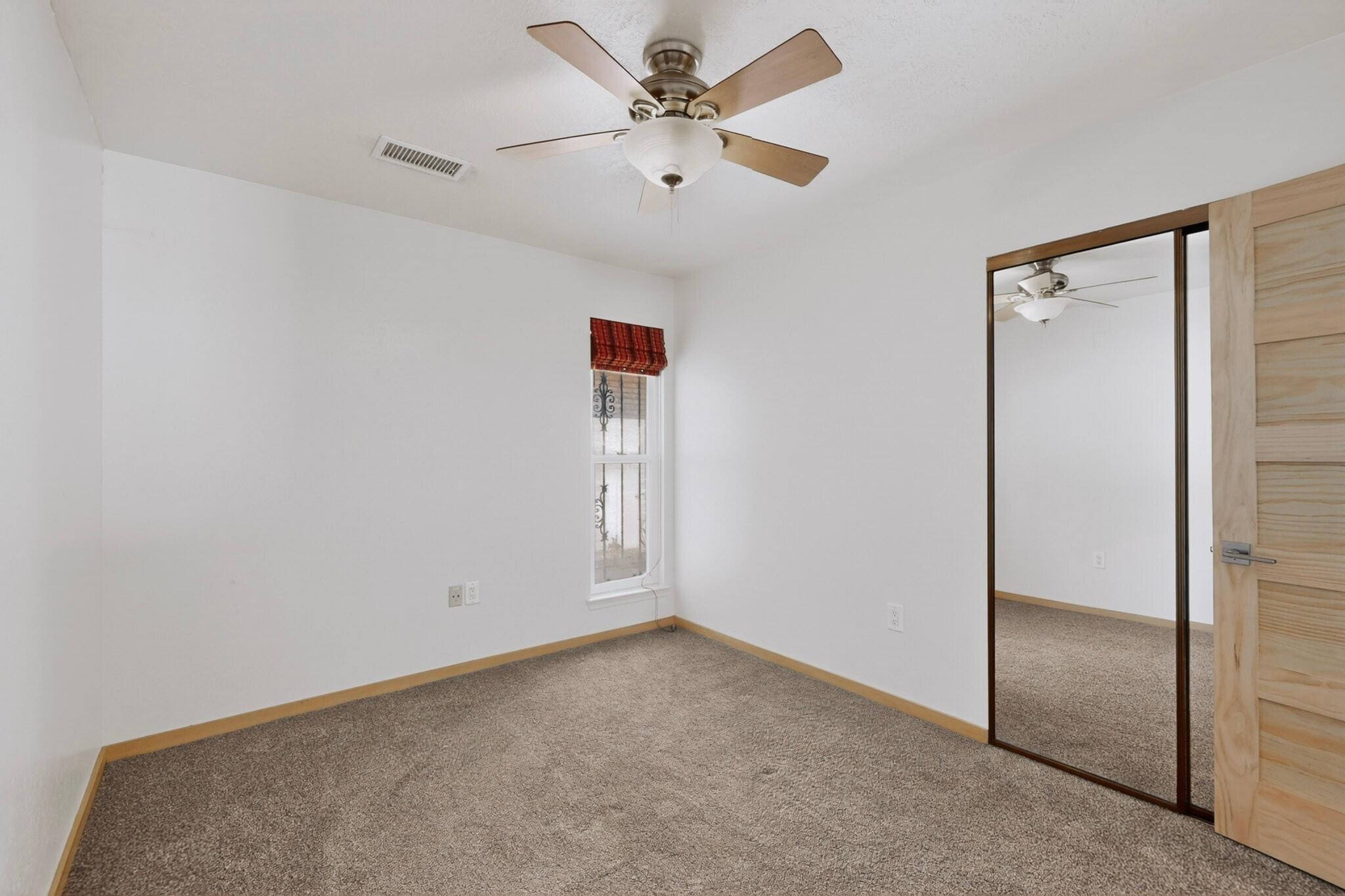 Photo 15 — 3601 Sunstar Lp Loop SW