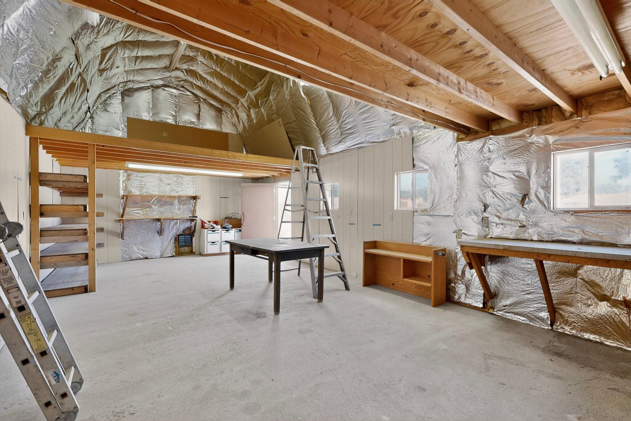 Photo 2 — 3601 Sunstar Lp Loop SW