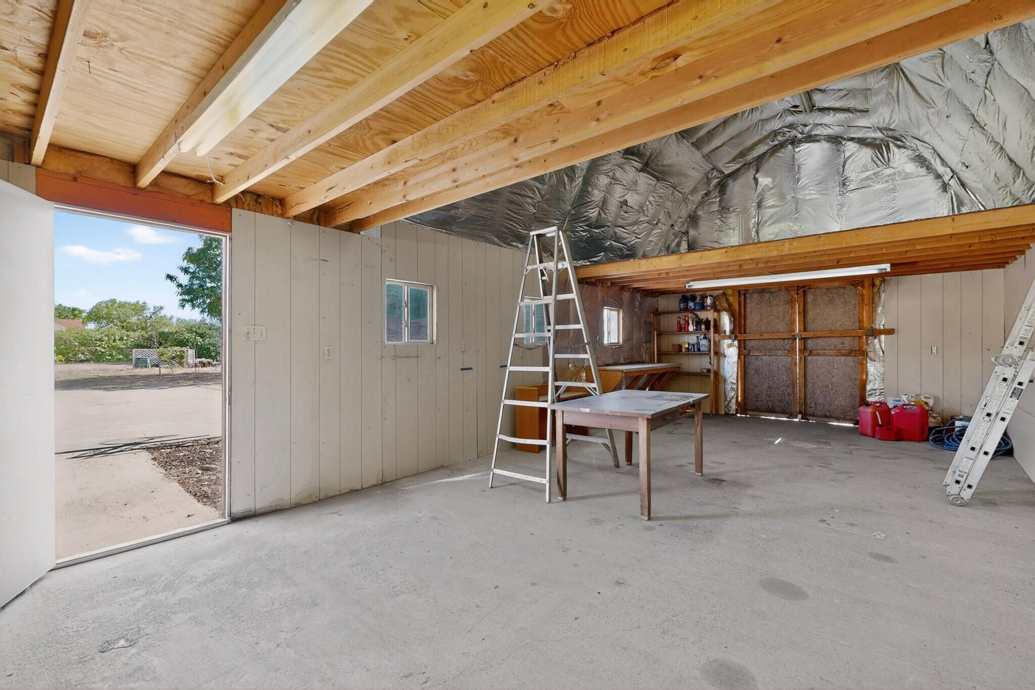 Photo 3 — 3601 Sunstar Lp Loop SW