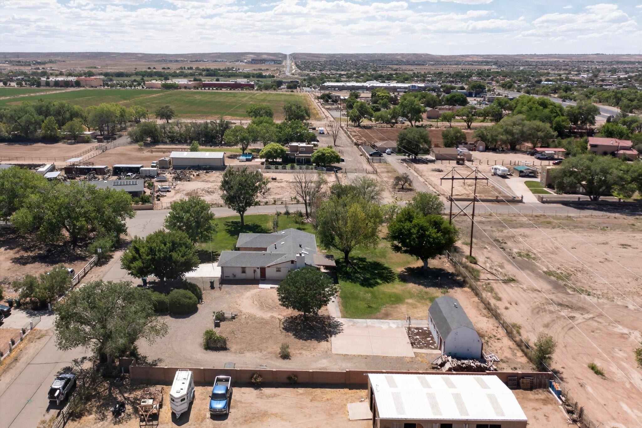 Photo 5 — 3601 Sunstar Lp Loop SW