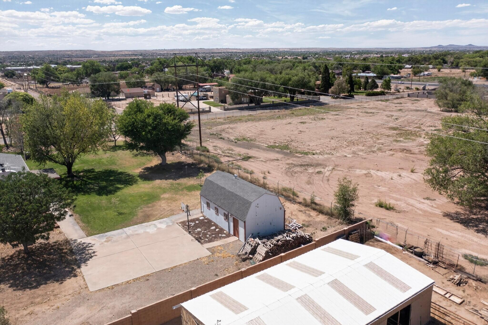 Photo 7 — 3601 Sunstar Lp Loop SW