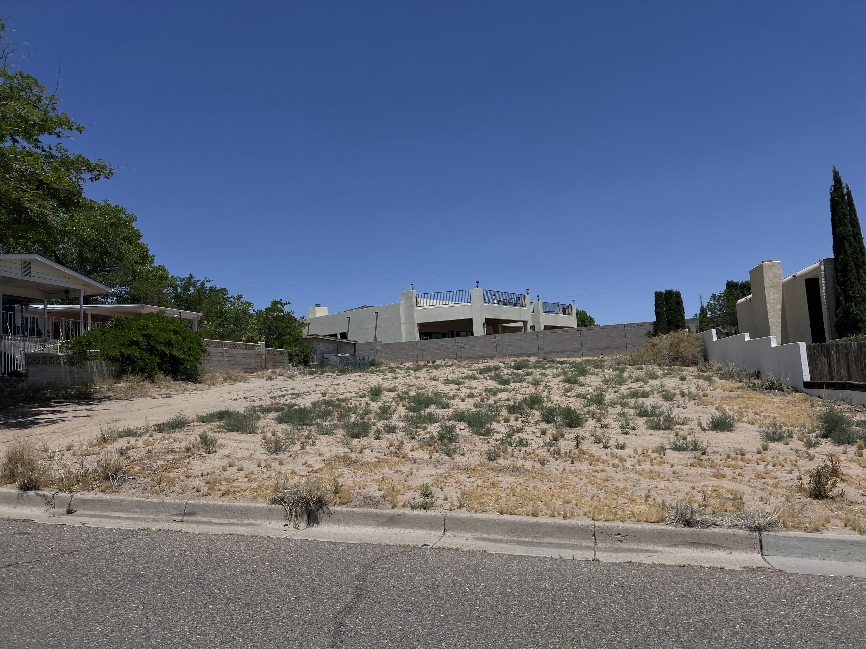 Photo 3 — 3837 Riverview Road NW