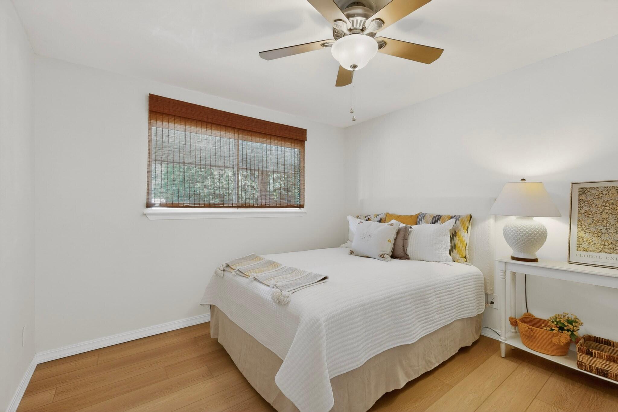 Photo 10 — 3217 Reina Drive NE