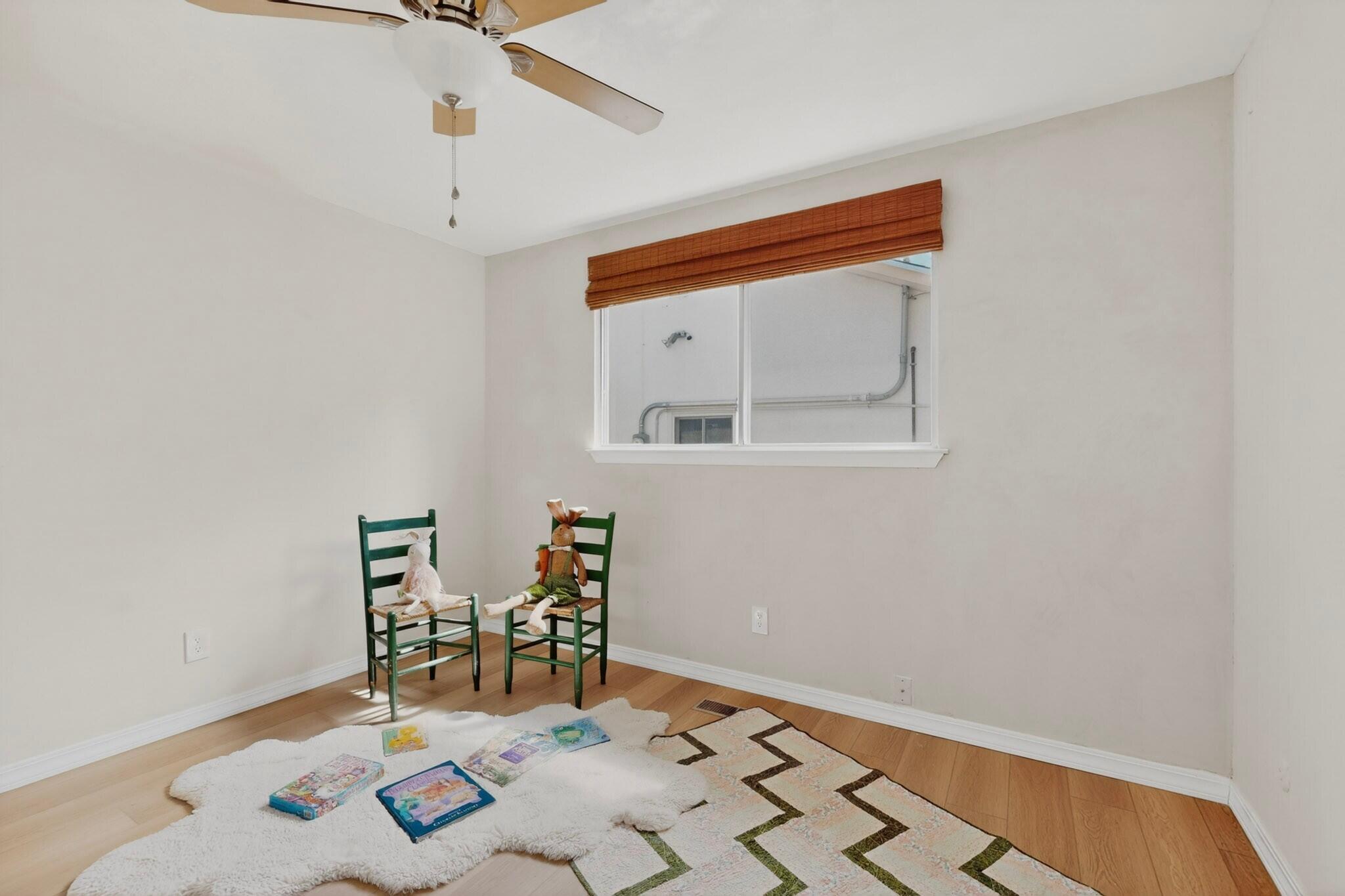 Photo 14 — 3217 Reina Drive NE