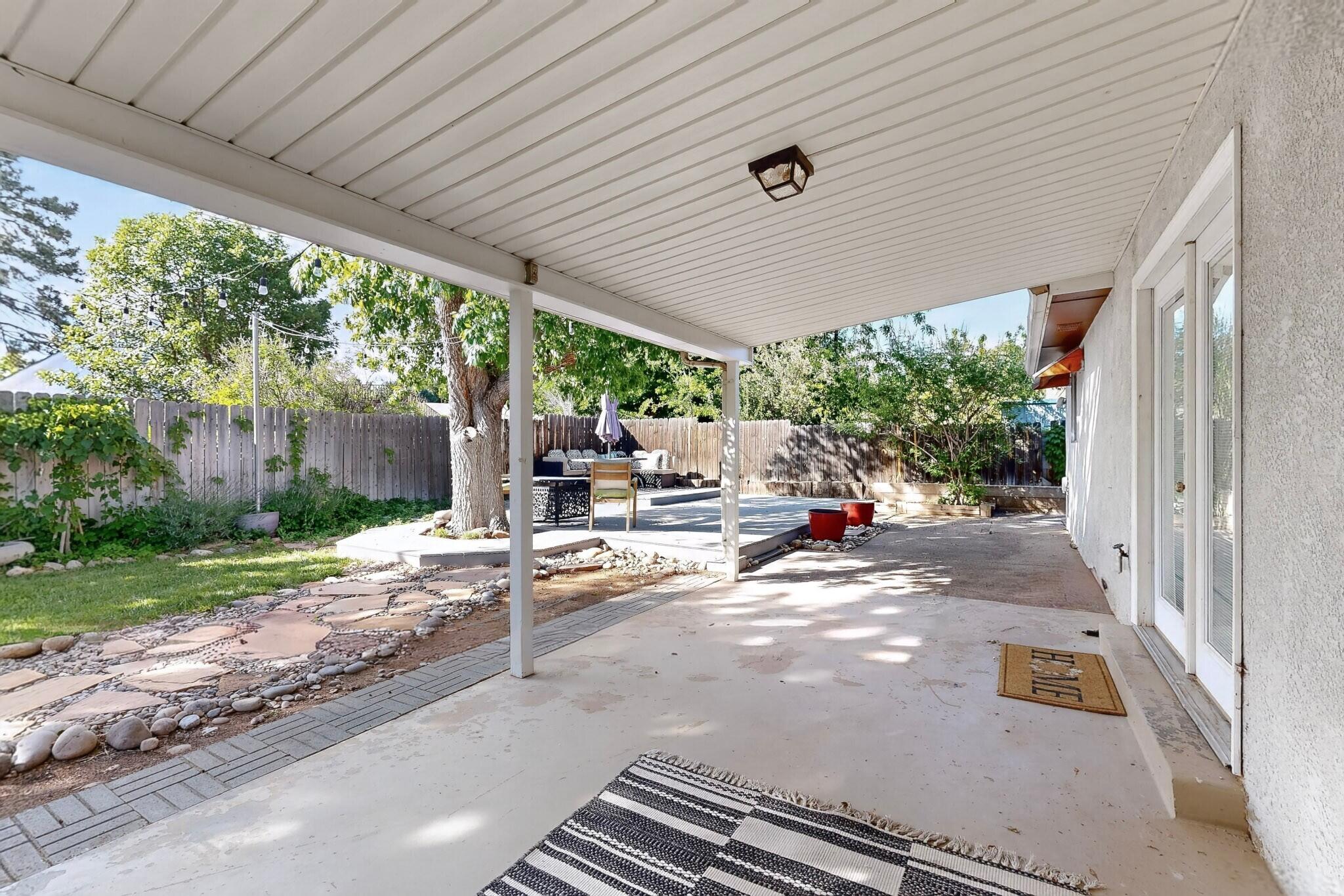 Photo 18 — 3217 Reina Drive NE