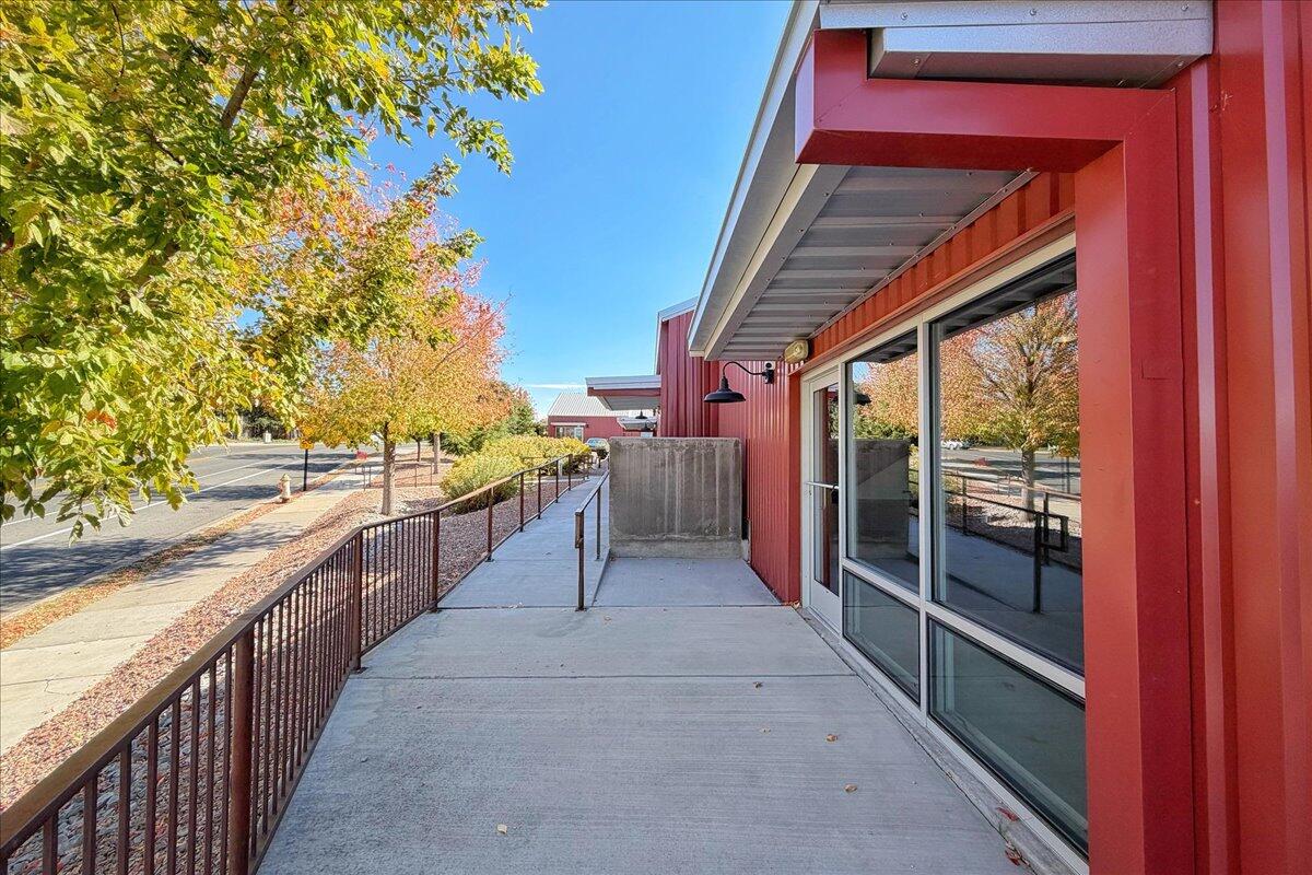 Photo 11 — 1300 Rufina Lane A-1