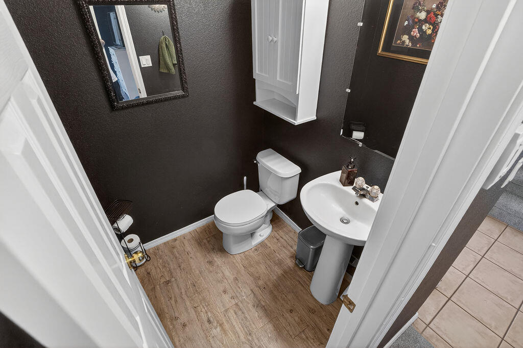 Photo 20 — 6828 La Rocca Road NW