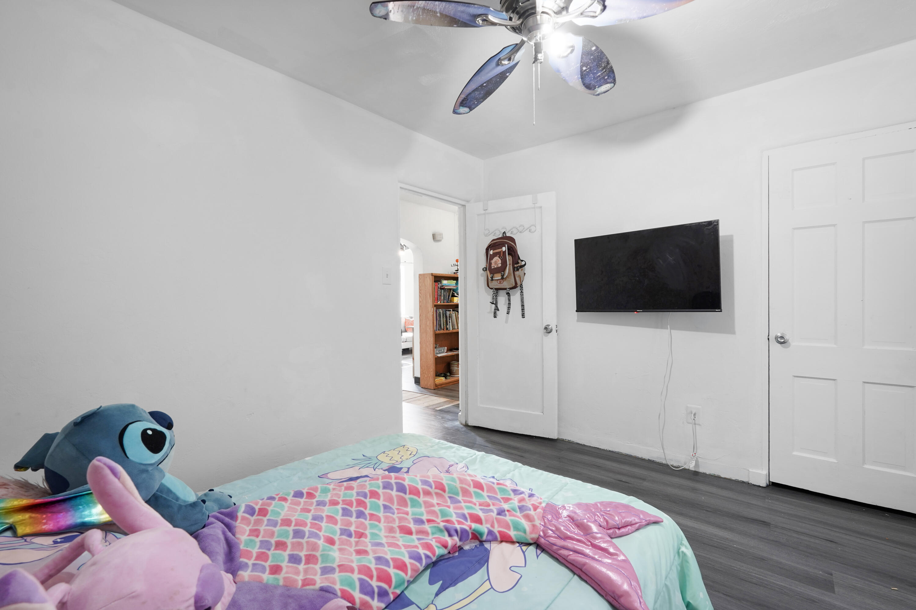 Photo 2 — 207 52nd Street SW