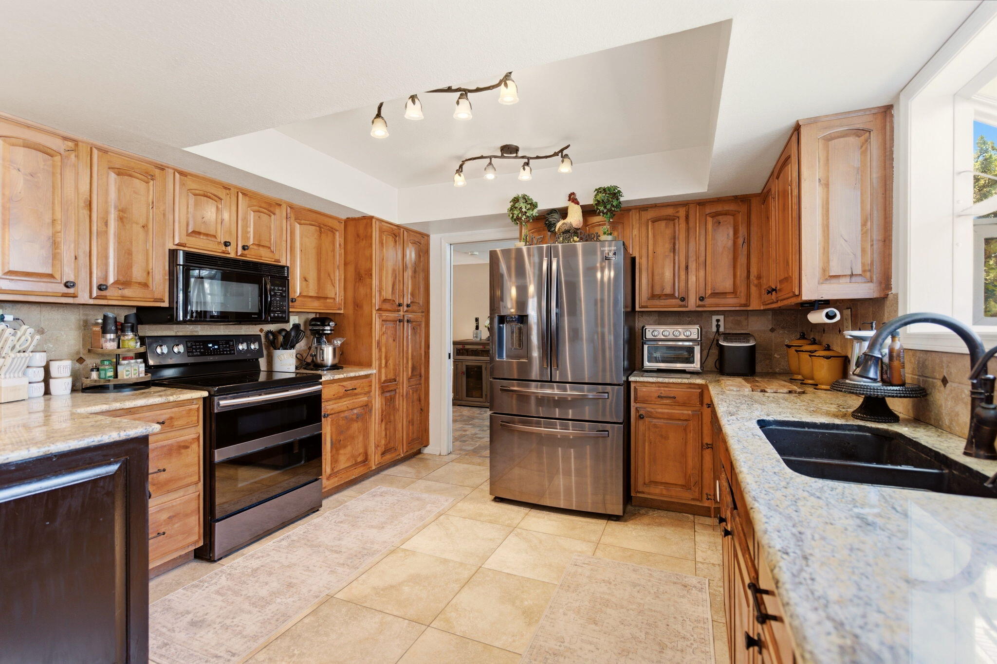 Photo 8 — 9601 Villa Del Rey NE