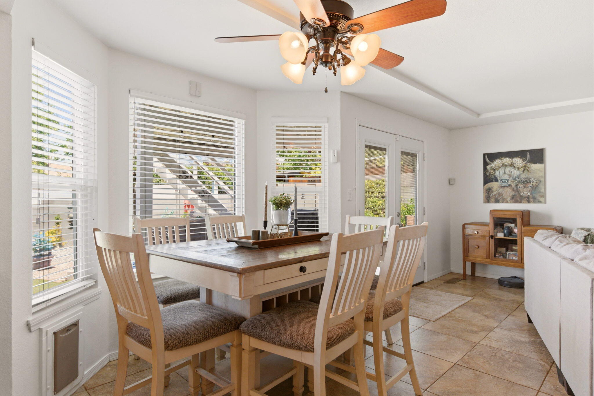 Photo 9 — 9601 Villa Del Rey NE