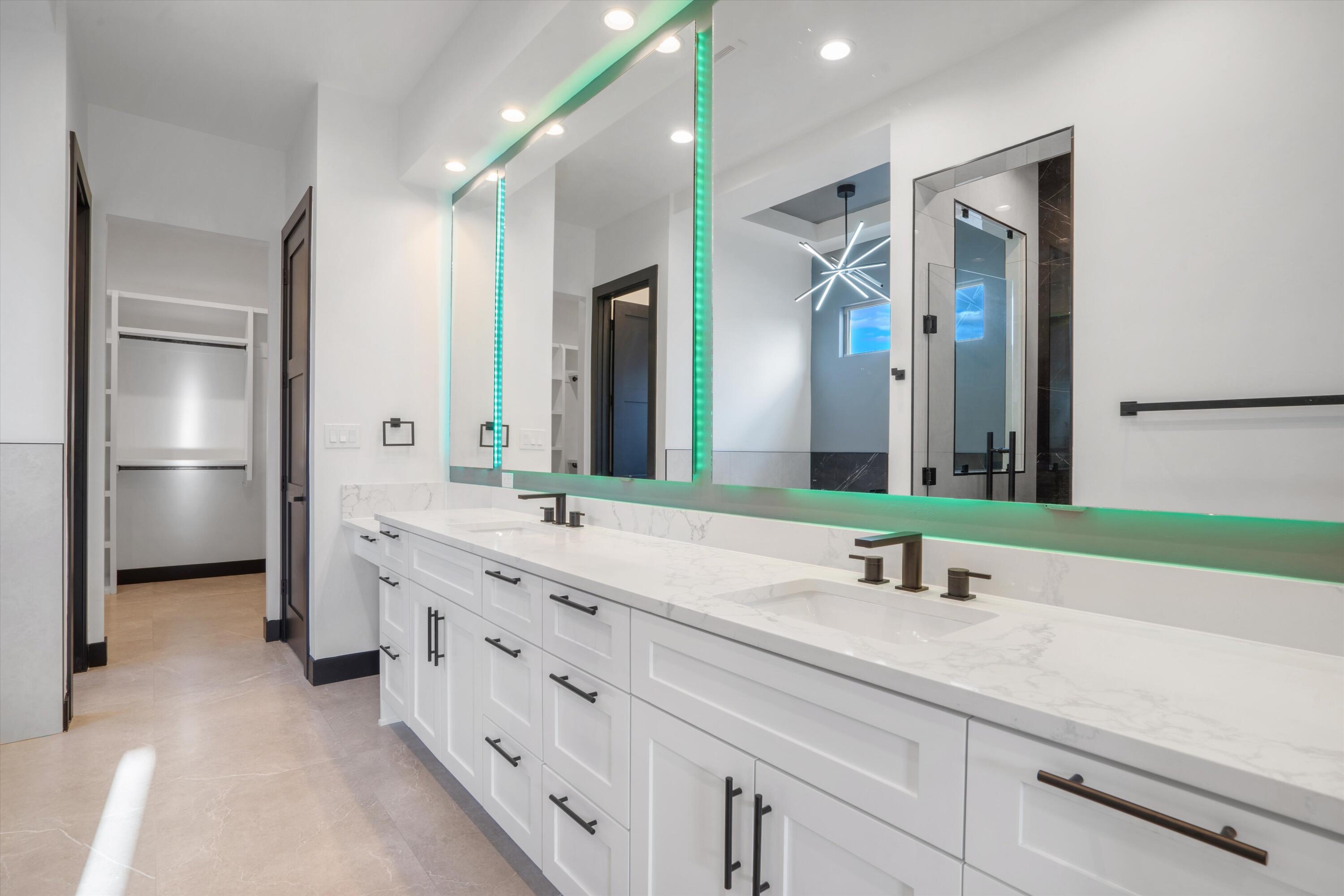 Photo 9 — 9845 Buckeye Street NW