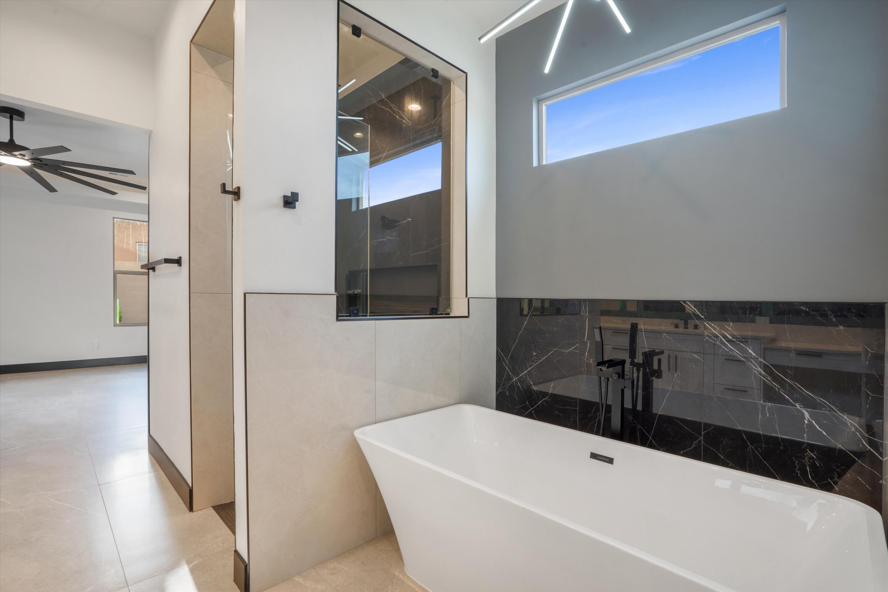 Photo 10 — 9845 Buckeye Street NW