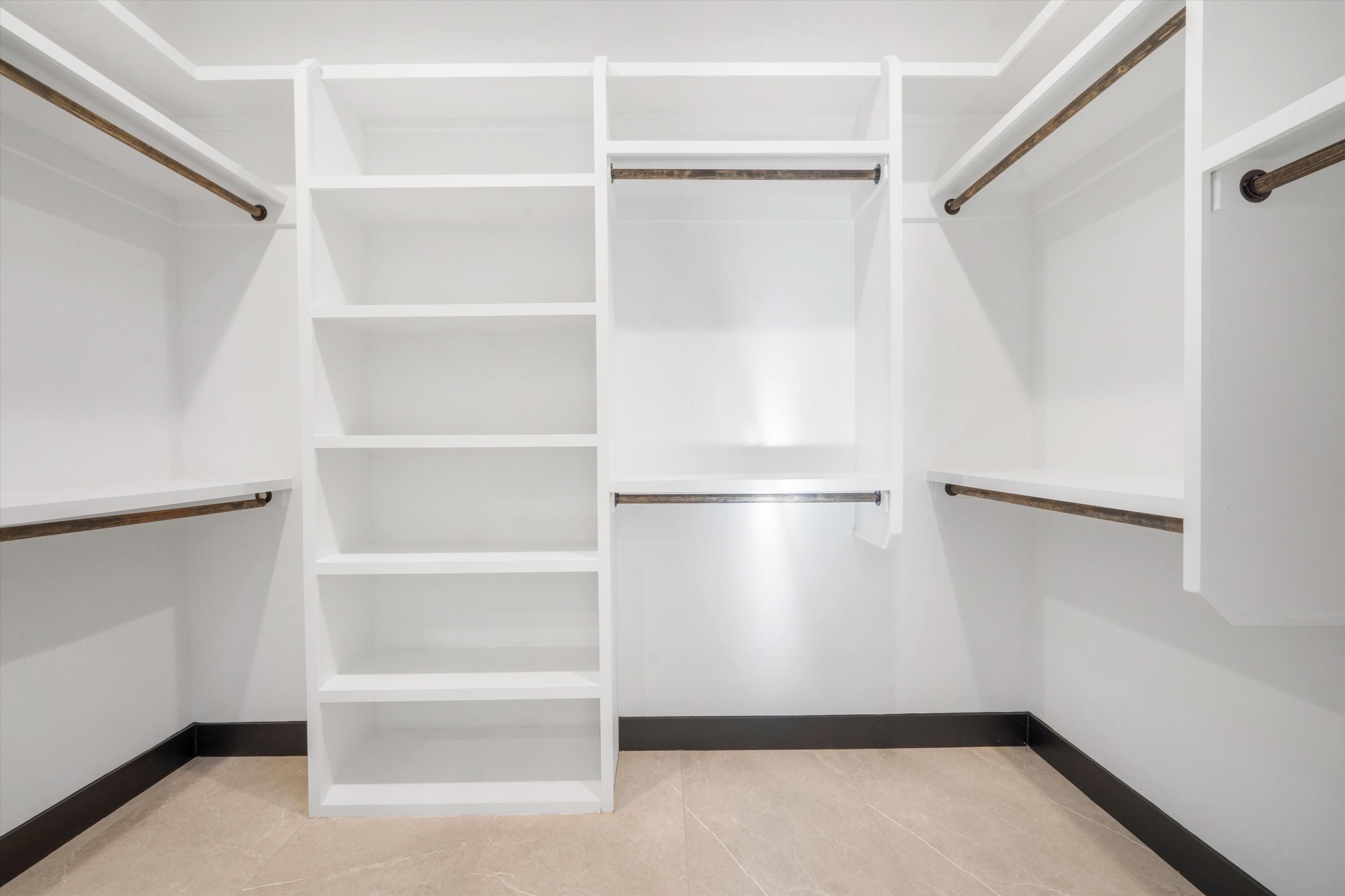 Photo 13 — 9845 Buckeye Street NW
