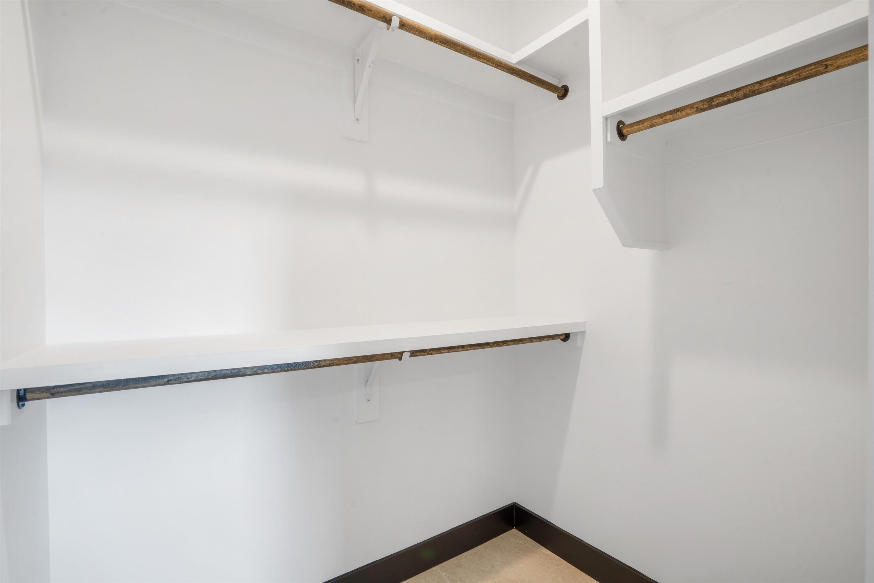 Photo 18 — 9845 Buckeye Street NW