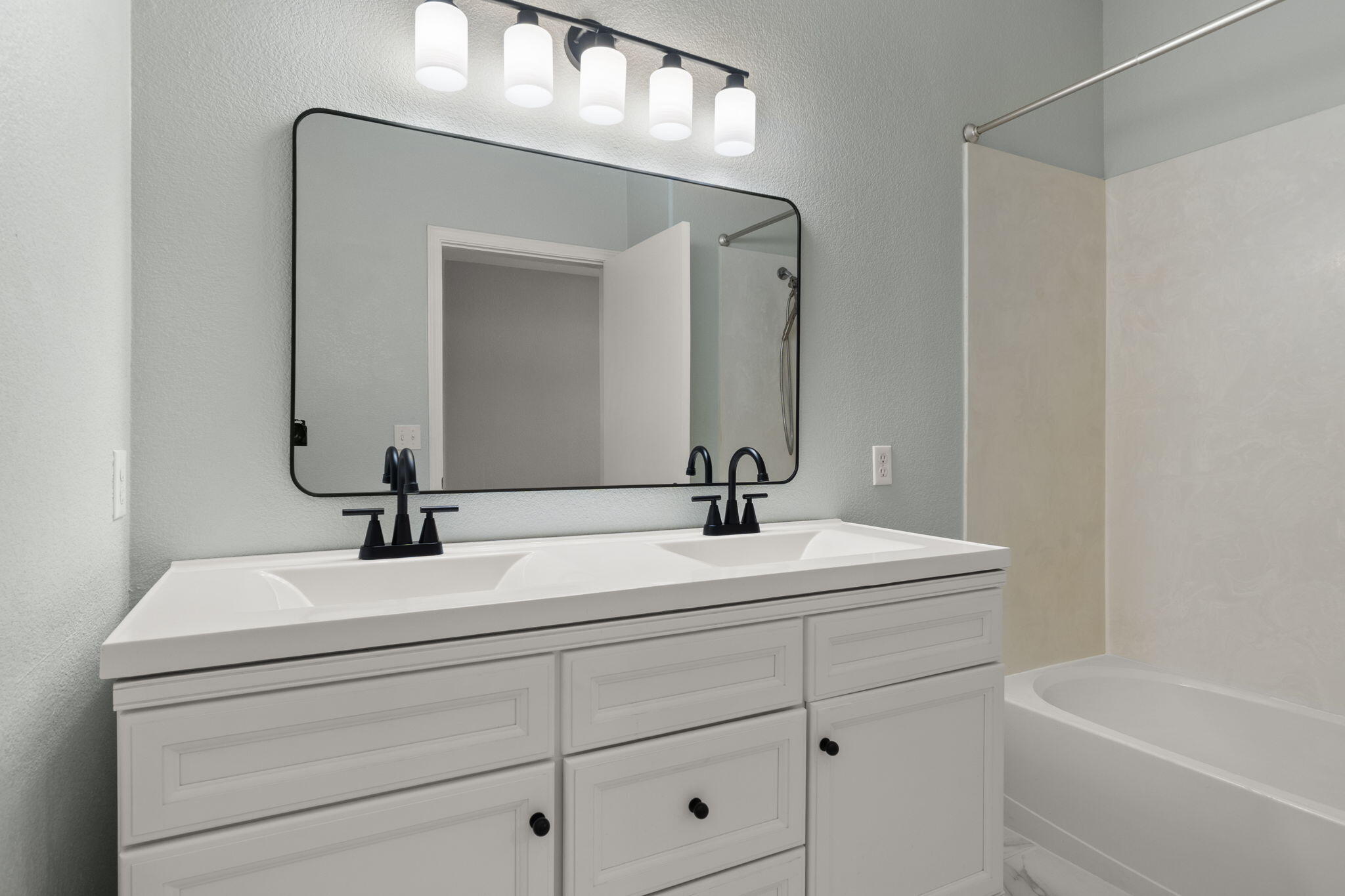 Photo 16 — 6800 Vista Del Norte Drive NE #1224