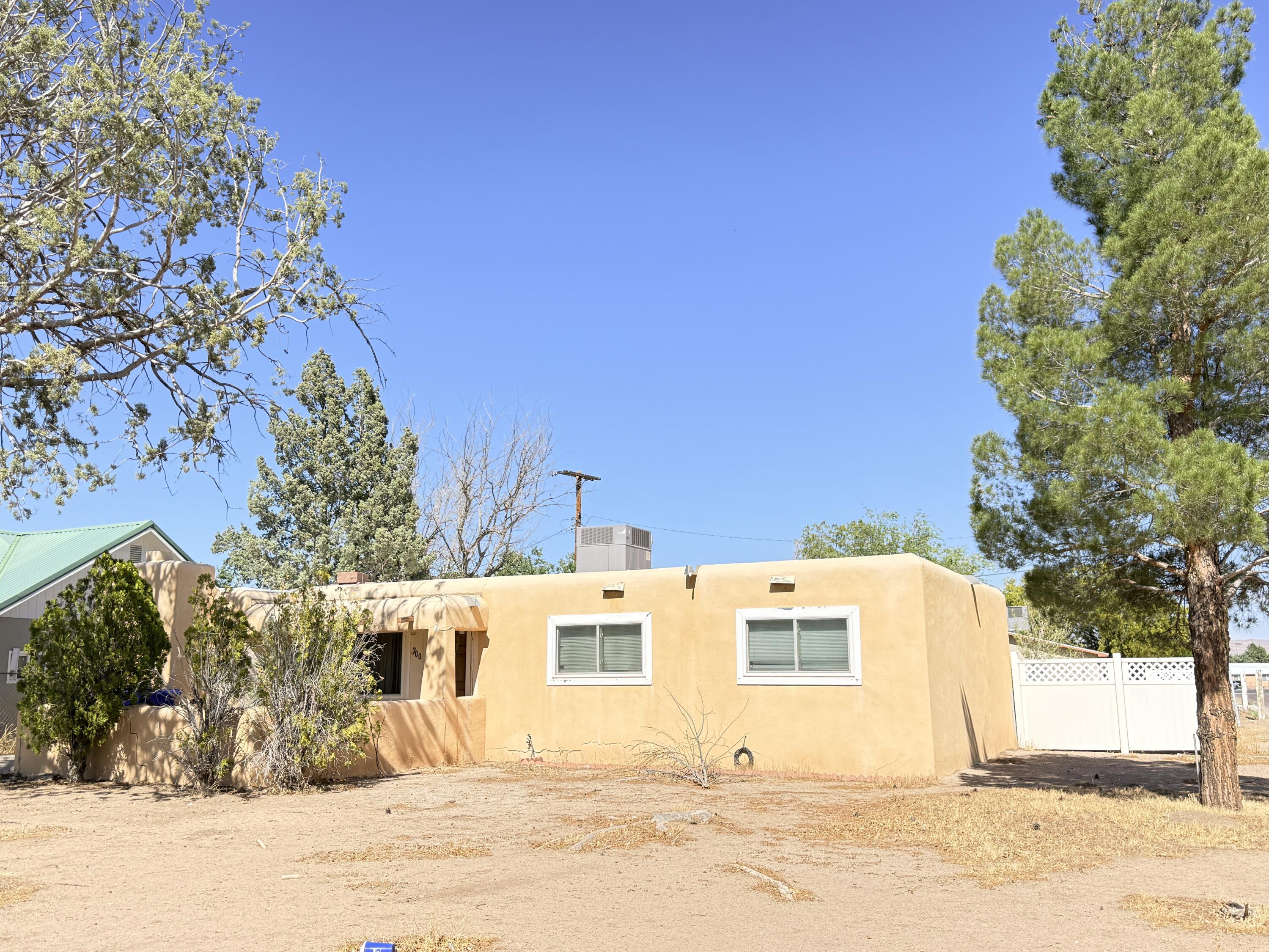 Photo 8 — 700 Liles Street