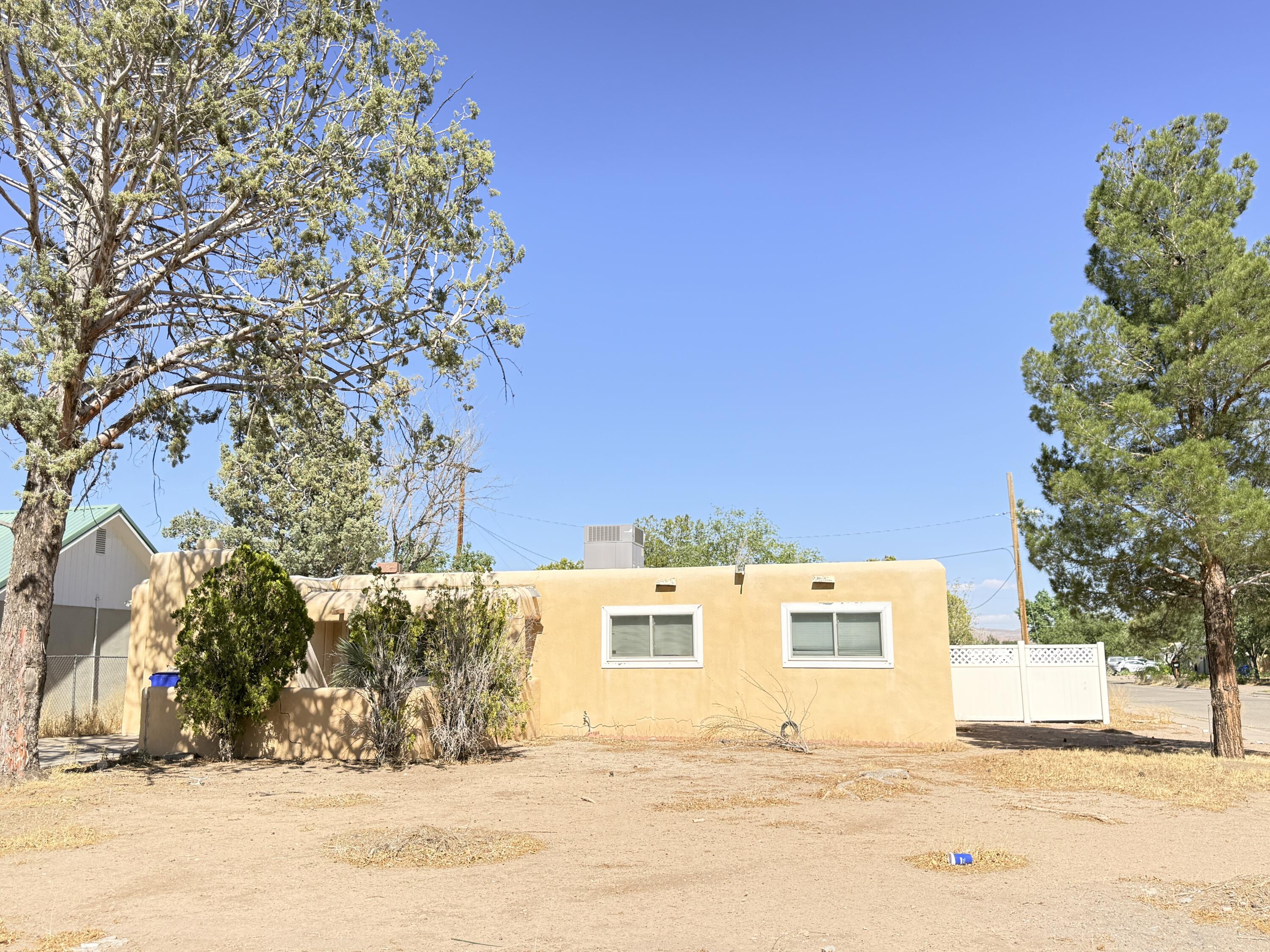 Photo 9 — 700 Liles Street