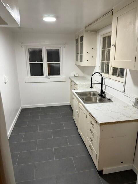 Photo 9 — 608 Webber Street