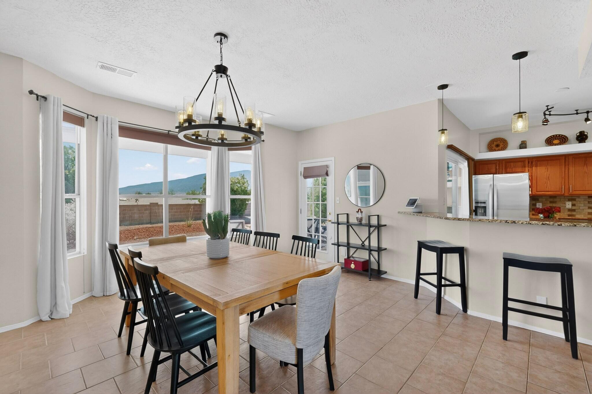 Photo 17 — 2512 Cabezon Drive NE