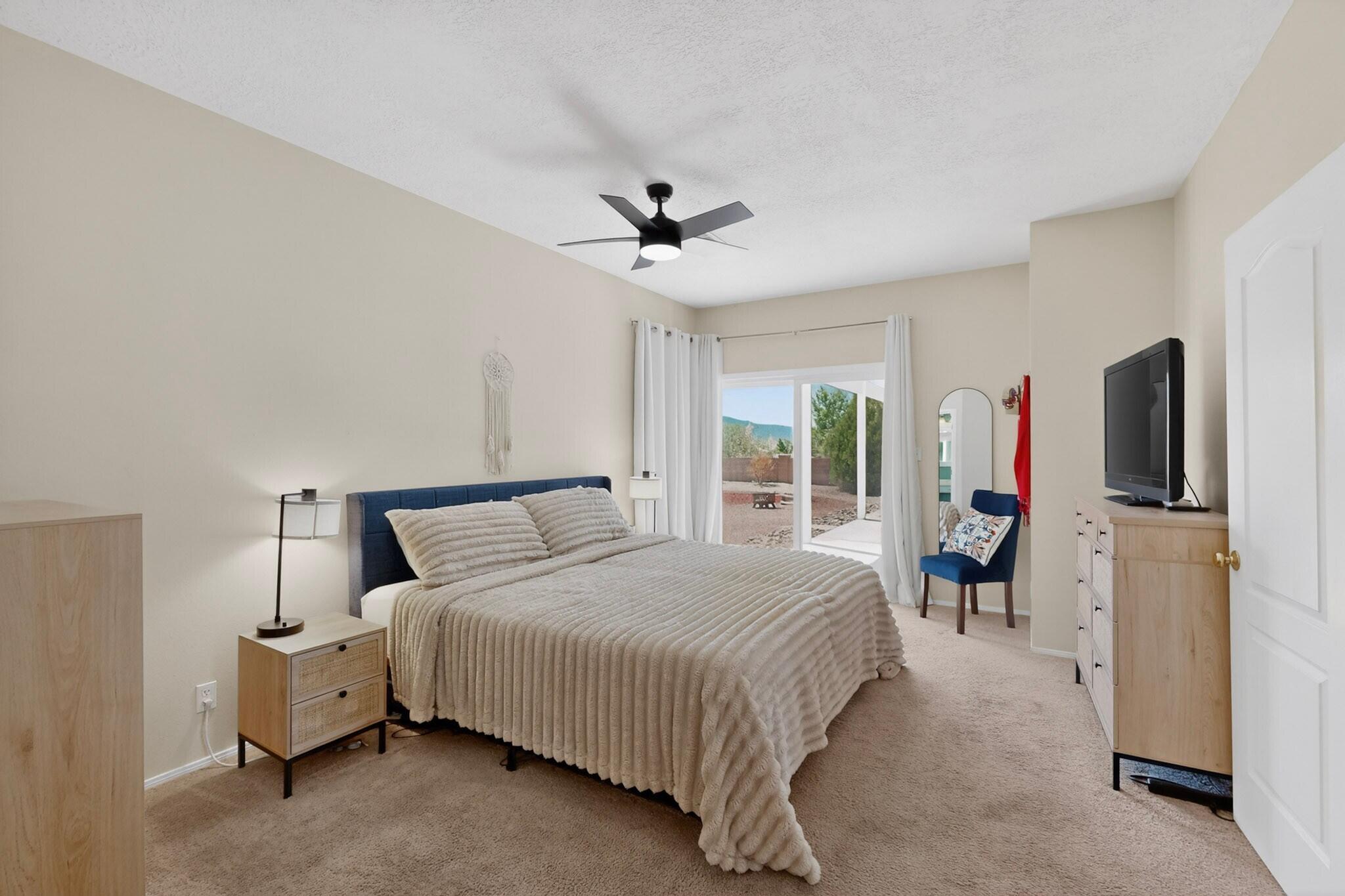 Photo 20 — 2512 Cabezon Drive NE