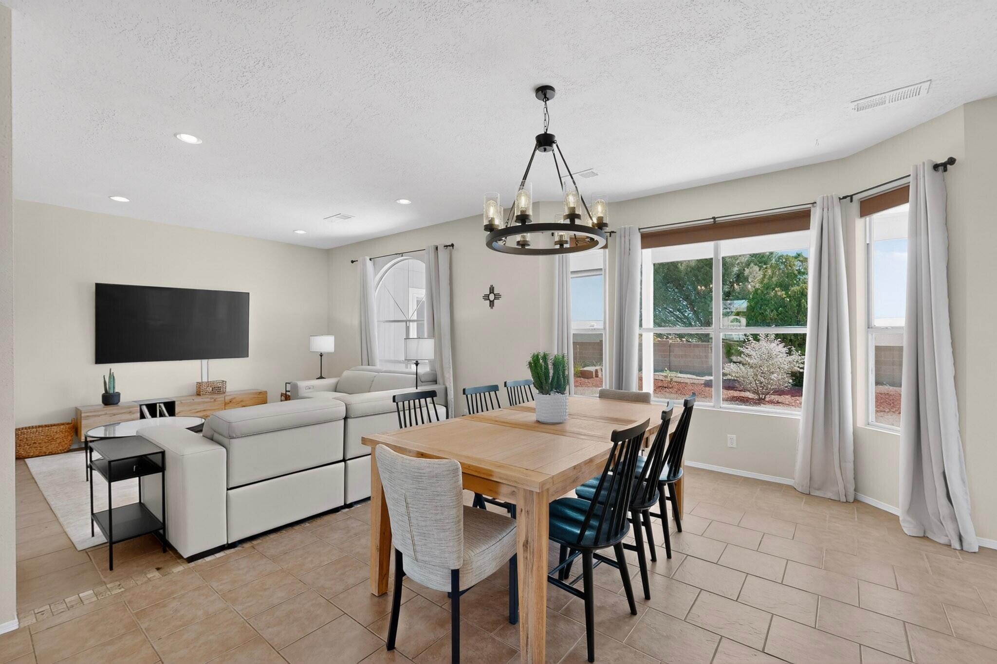 Photo 13 — 2512 Cabezon Drive NE