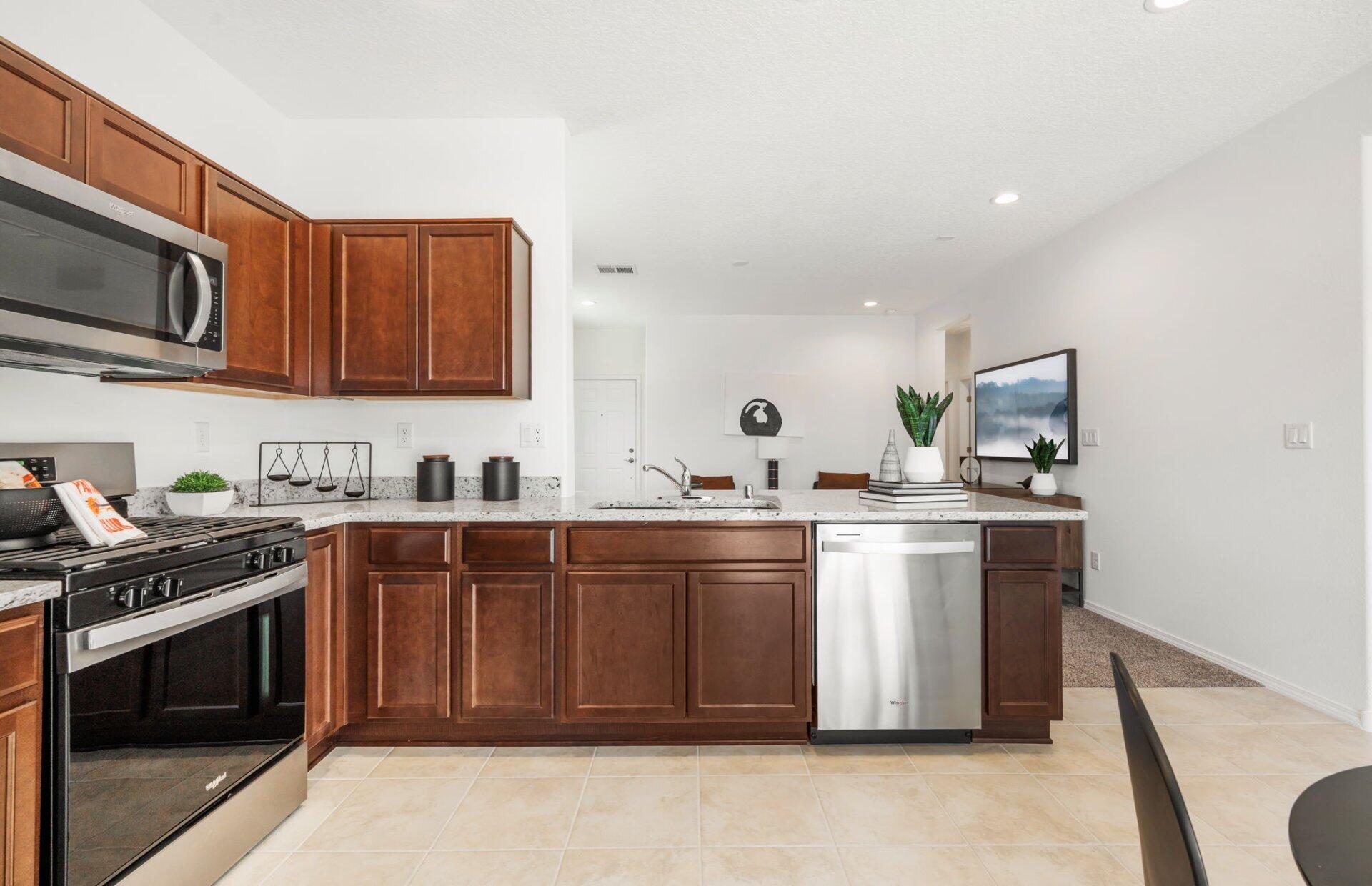 Photo 16 — 285 Spectrum Avenue SW