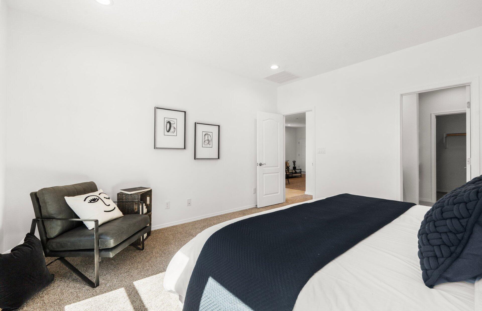Photo 13 — 285 Spectrum Avenue SW
